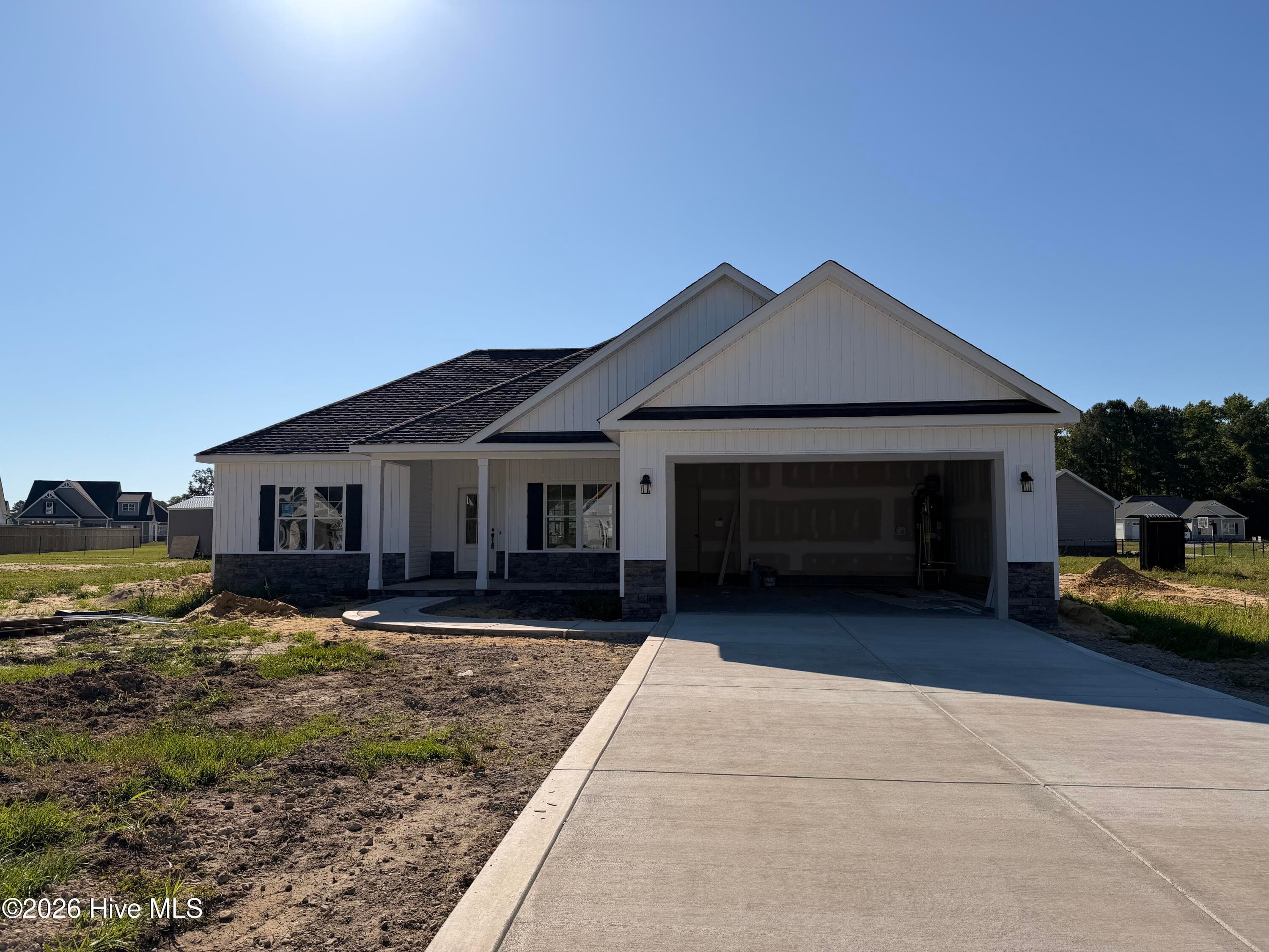 Single Family Residence at 3731 Chatsworth Drive, La Grange, NC 28551, photo 8 of 92