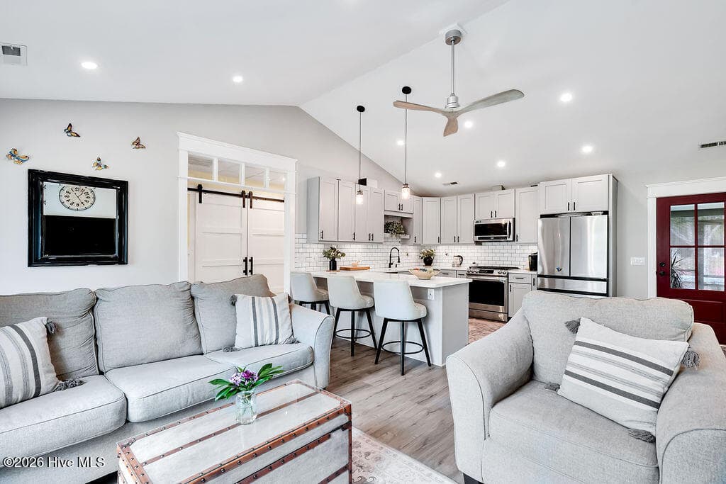 1139 E Leonard Street, Southport, NC 28461