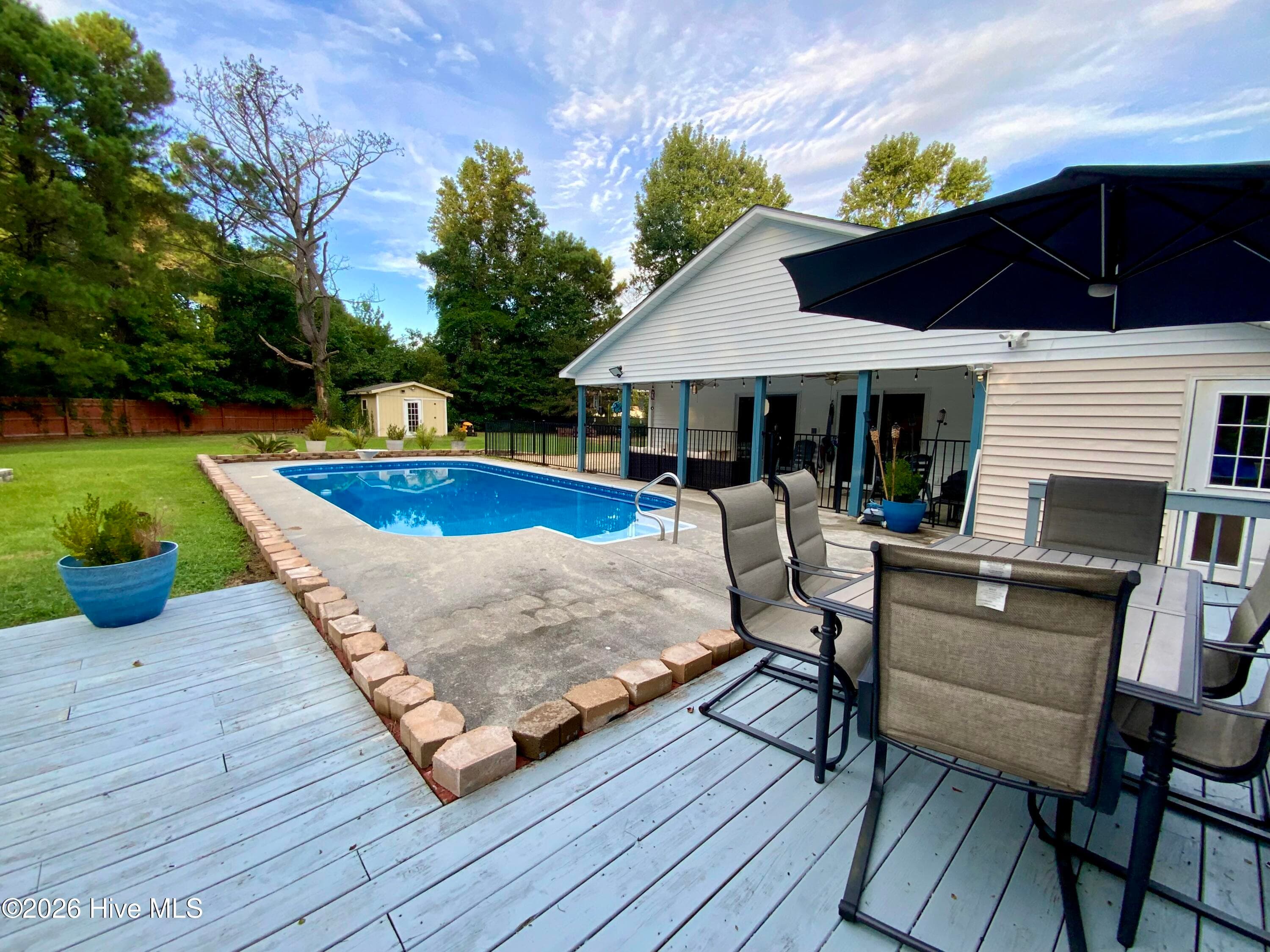 Single Family Residence at 102 Donna Court, Hubert, NC 28539, photo 37 of 54