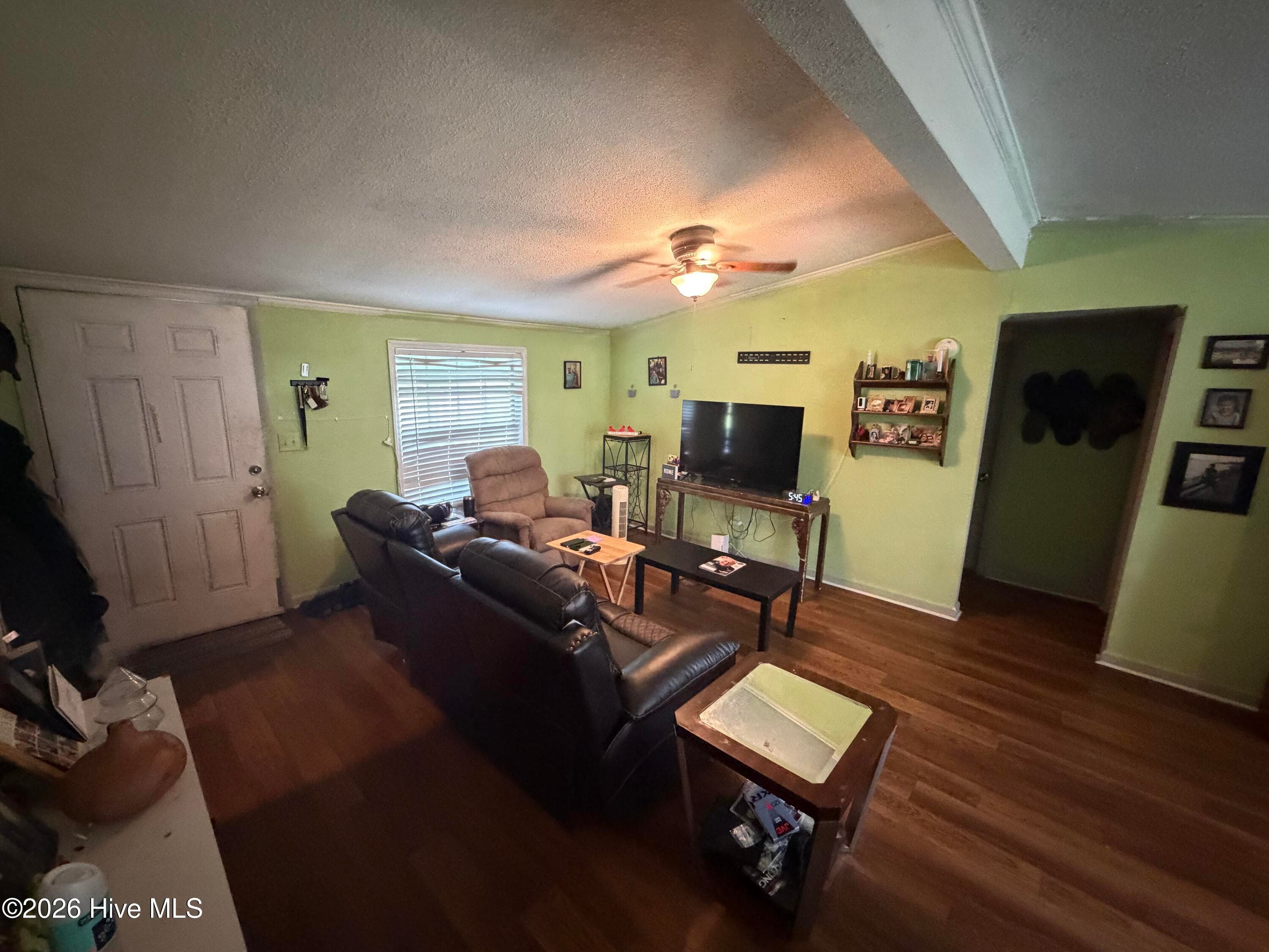 Manufactured Home at 722 Nc Highway 710, Rowland, NC 28383, photo 4 of 10
