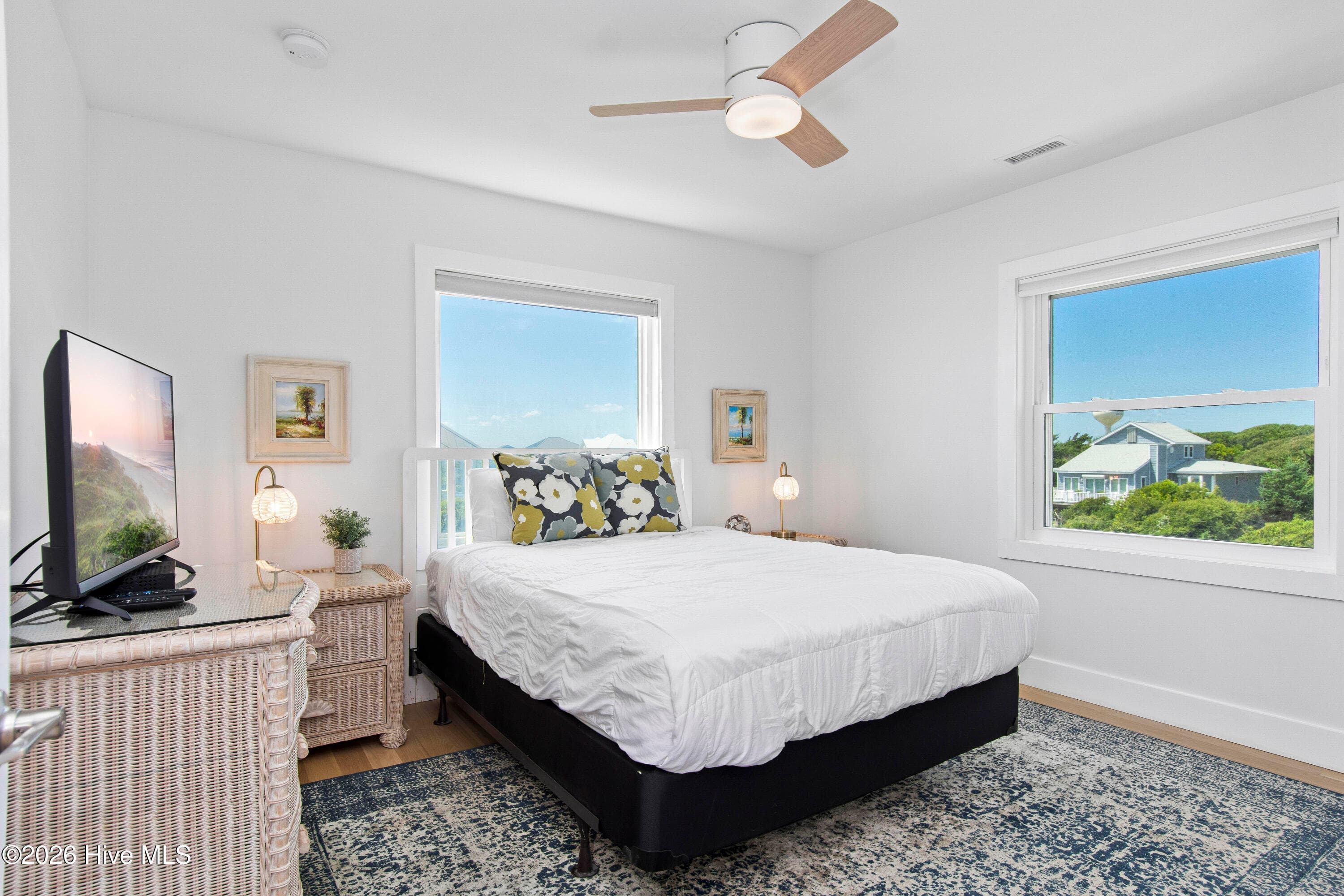 Single Family Residence at 7321 Ocean Drive, Emerald Isle, NC 28594, photo 32 of 75