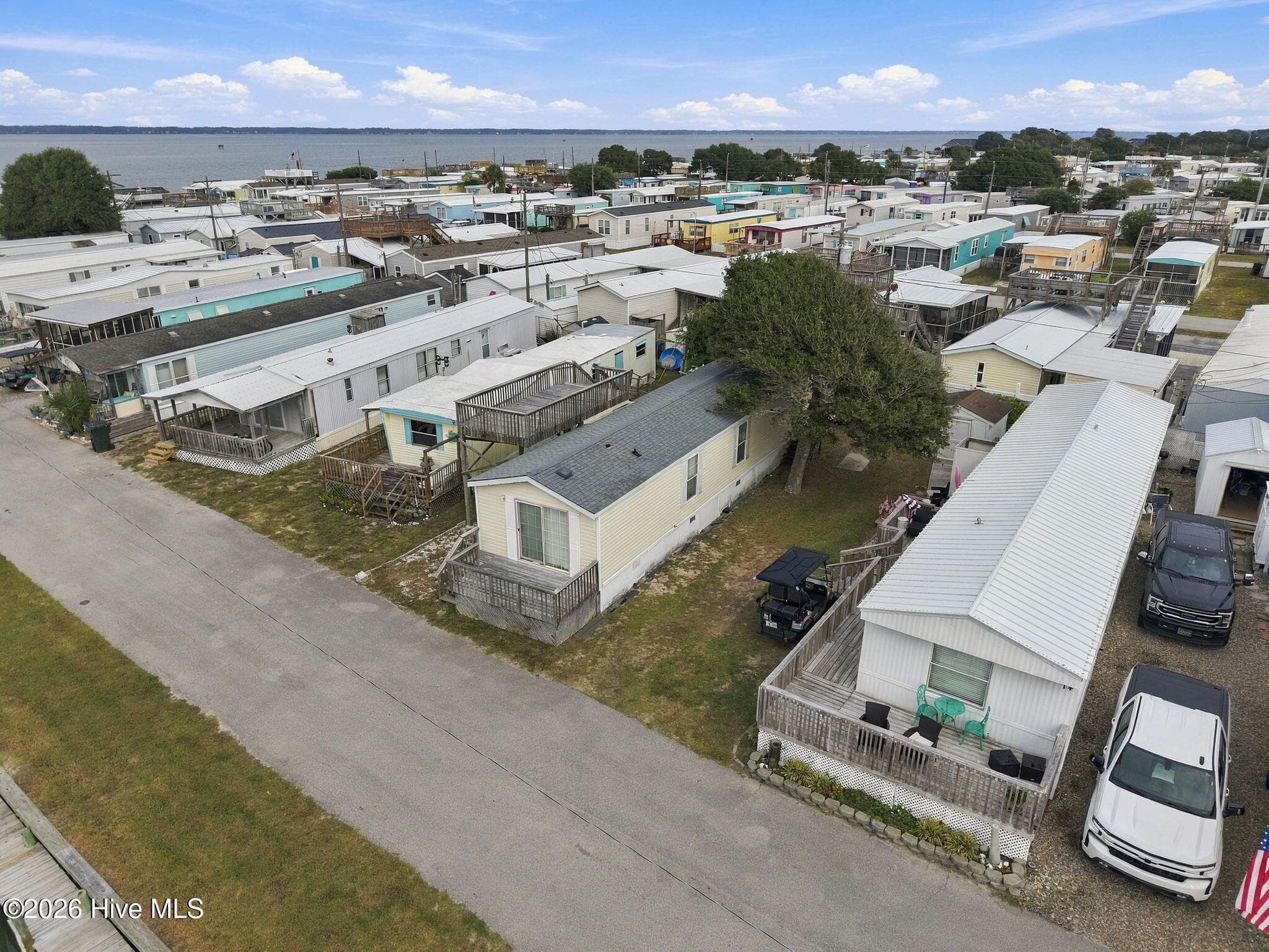 Manufactured Home at 1530 Salter Path Road 15, Indian Beach, NC 28512, photo 30 of 33