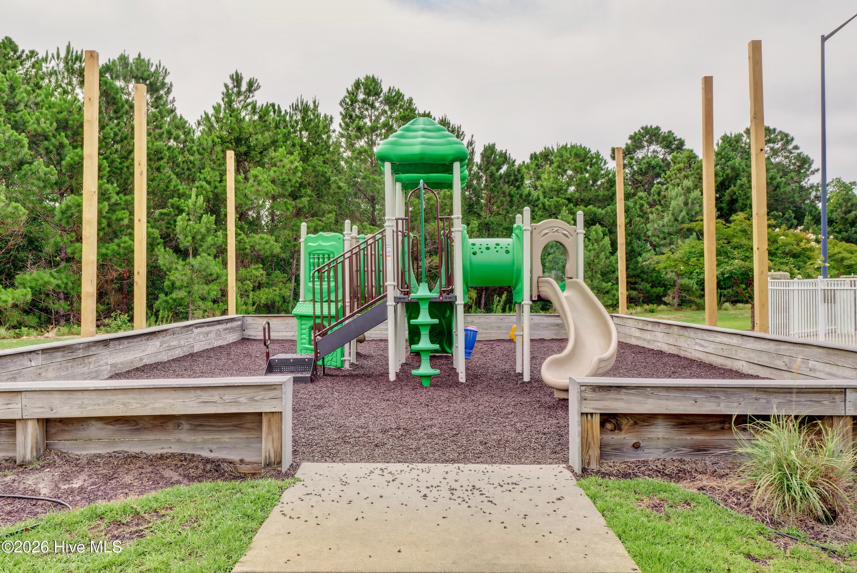 Single Family Residence at 506 W Red Head Circle, Sneads Ferry, NC 28460, photo 54 of 63