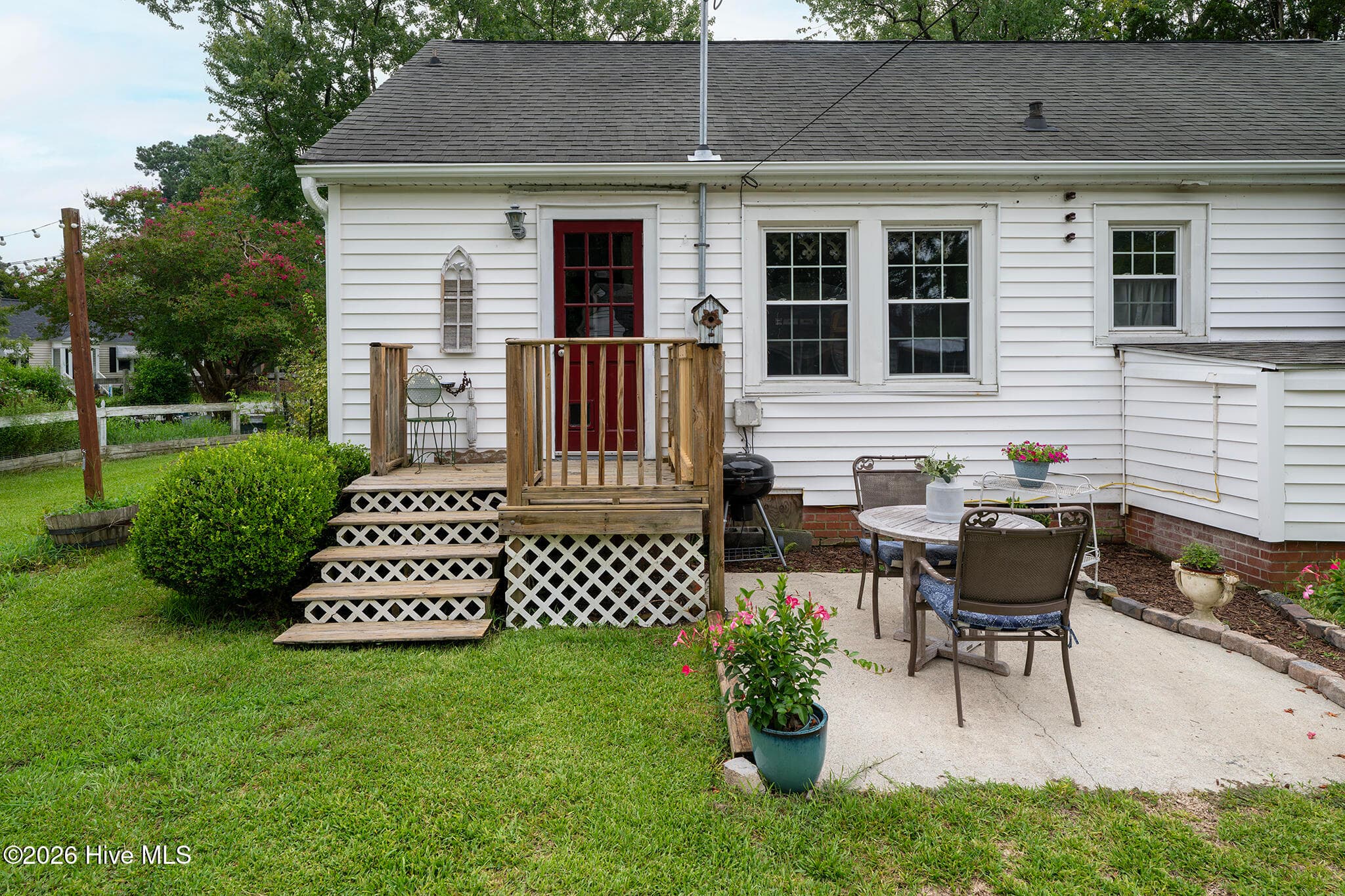Back Porch & Patio - 1902 Wilson Street, New Bern, NC 28560
