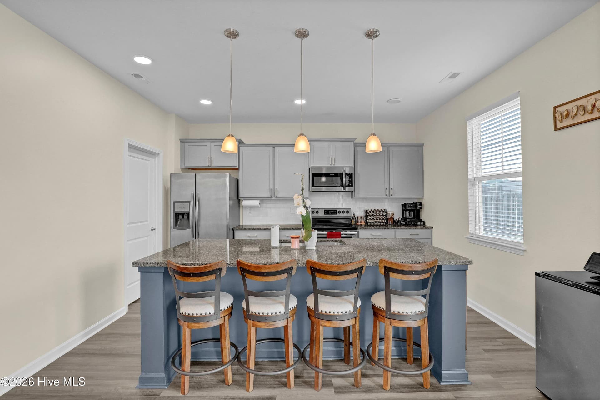 Single Family Residence at 111 Colonial Heights Drive, Hampstead, NC 28443, photo 9 of 31