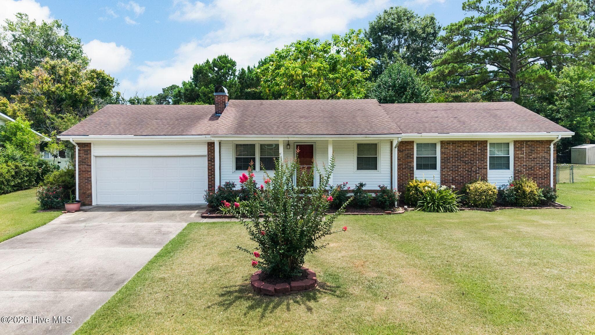 414 Thomas Drive, Jacksonville, NC 28546