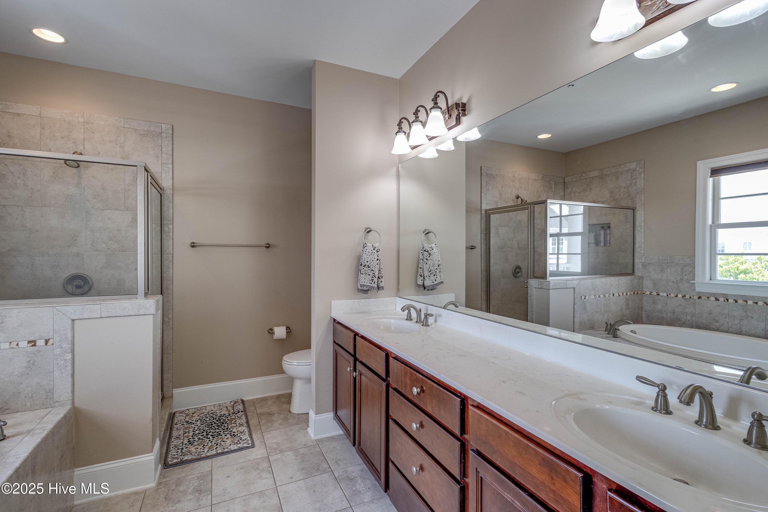 Primary Bath - 207 S Academy Street, Washington, NC 27889