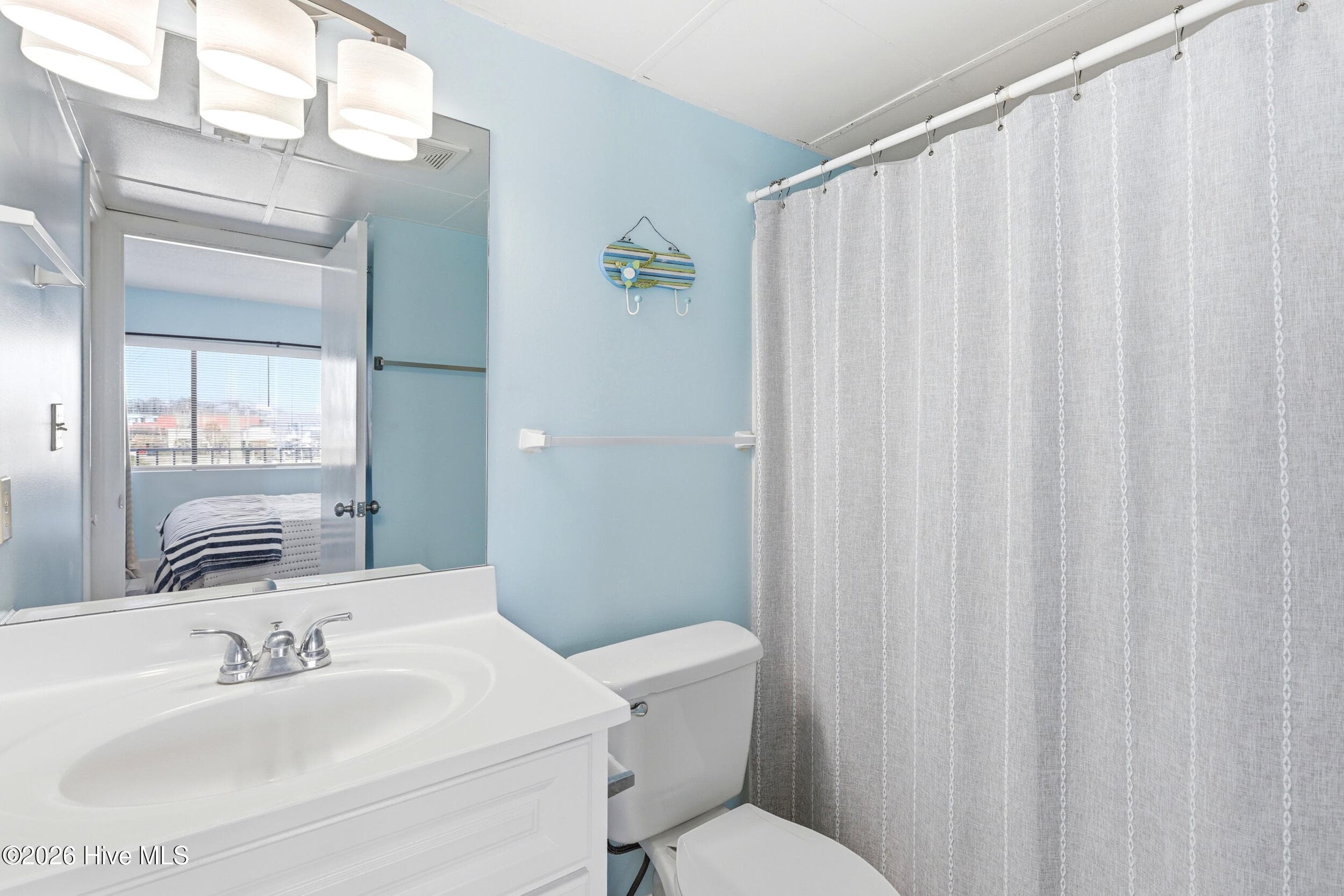 en suite primary bathroom - 222 Carolina Beach Avenue N Unit 128, Carolina Beach, NC 28428