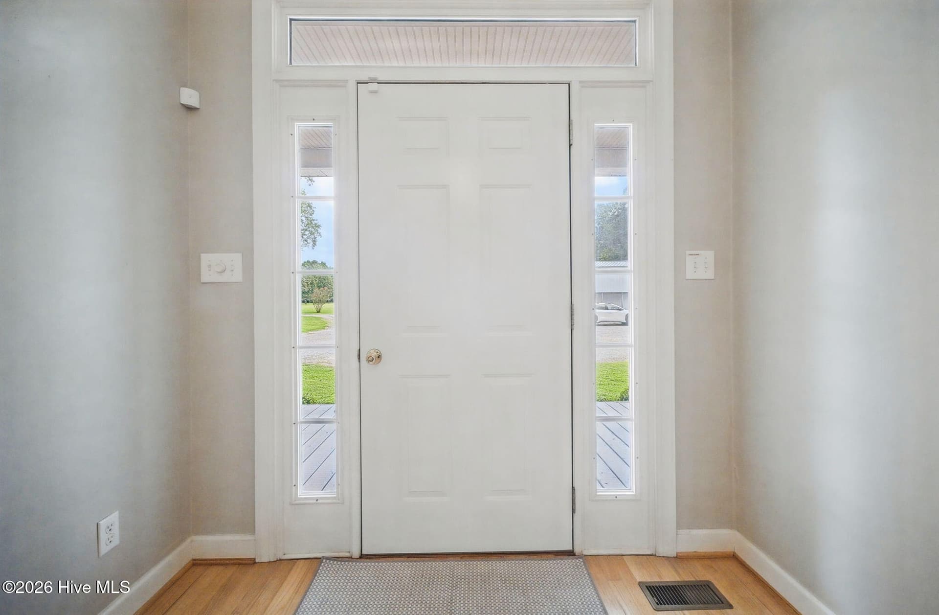Inviting foyer - 199 Knowles Landing Drive, Hertford, NC 27944