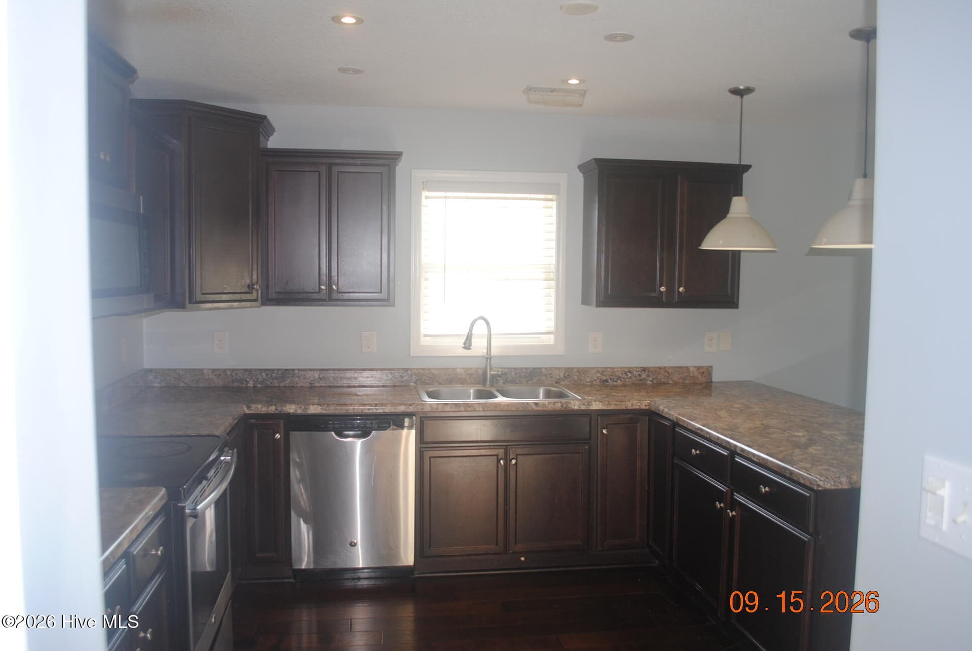 Single Family Residence at 505 Duet Court, Richlands, NC 28574, photo 13 of 20