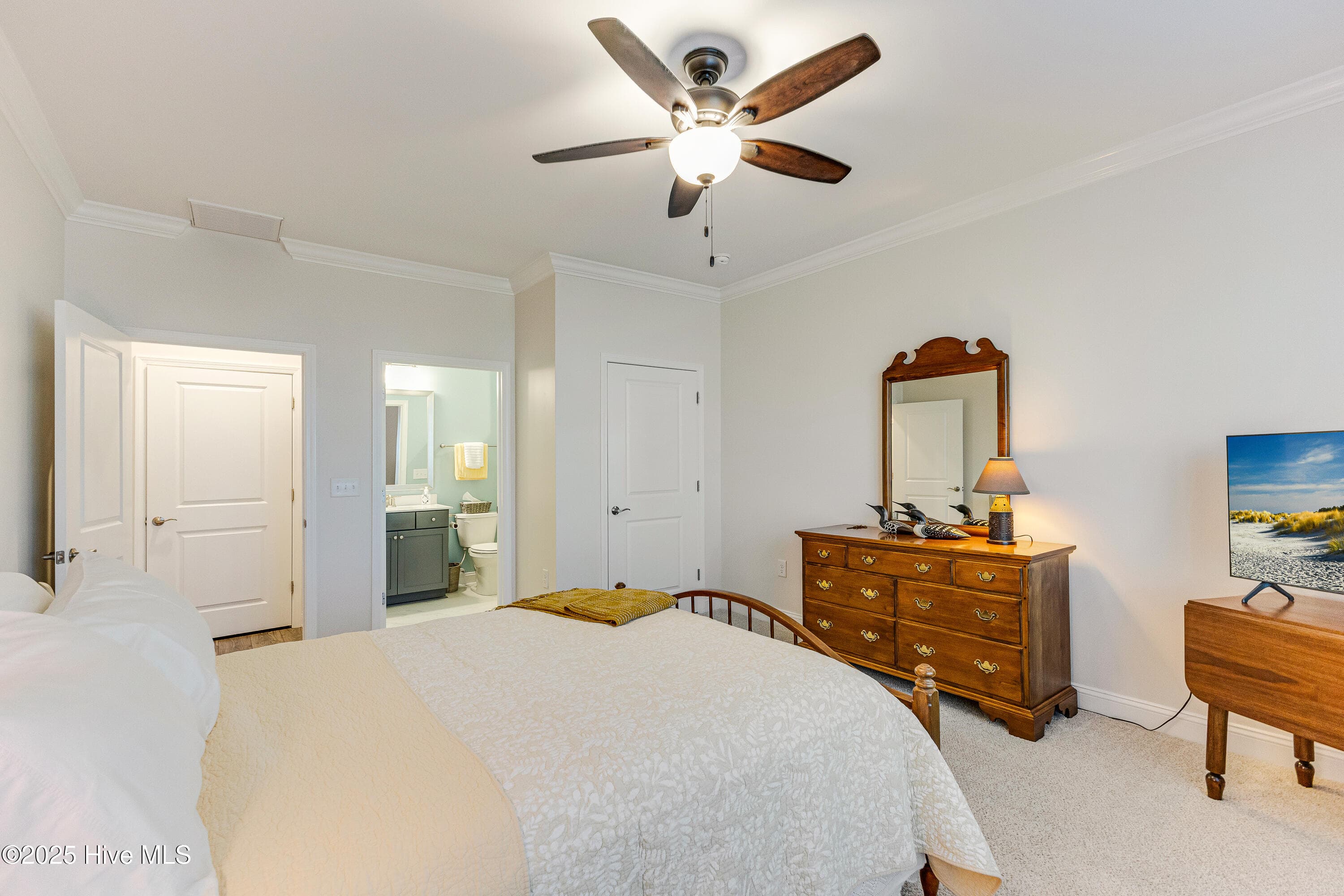Single Family Residence at 113 Eagle Claw Drive, Calabash, NC 28467, photo 20 of 55