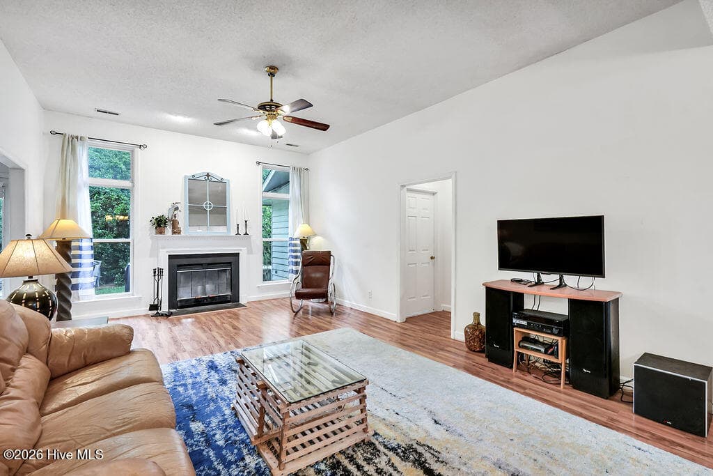 Single Family Residence at 3032 Weatherby Court, Wilmington, NC 28405, photo 9 of 45