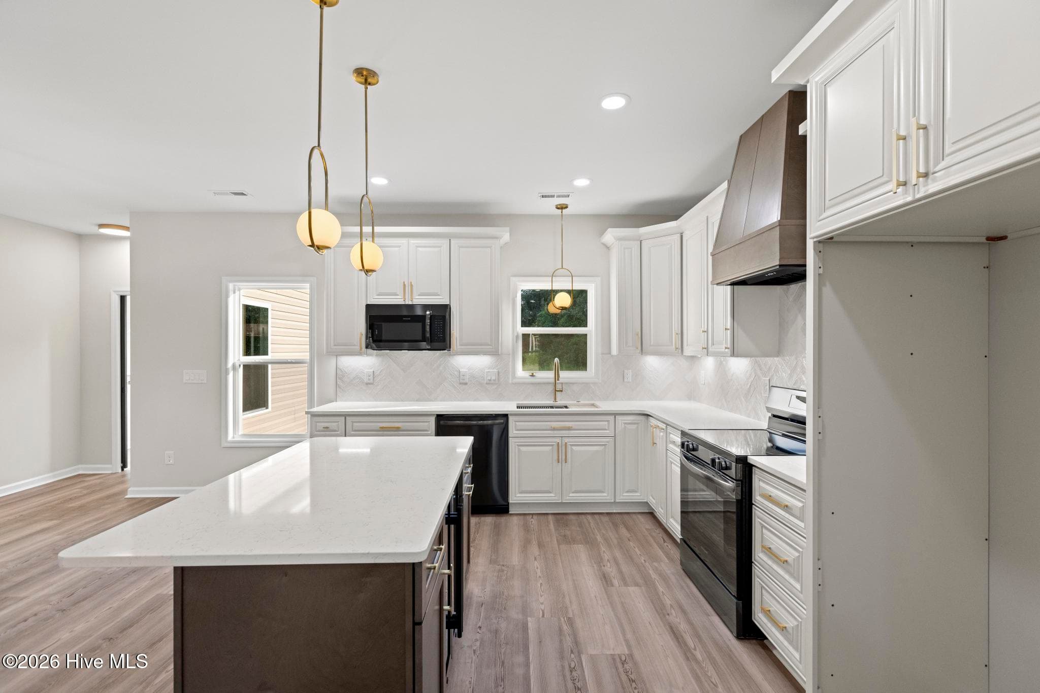 Single Family Residence at 406 Wade Drive, Richlands, NC 28574, photo 18 of 86
