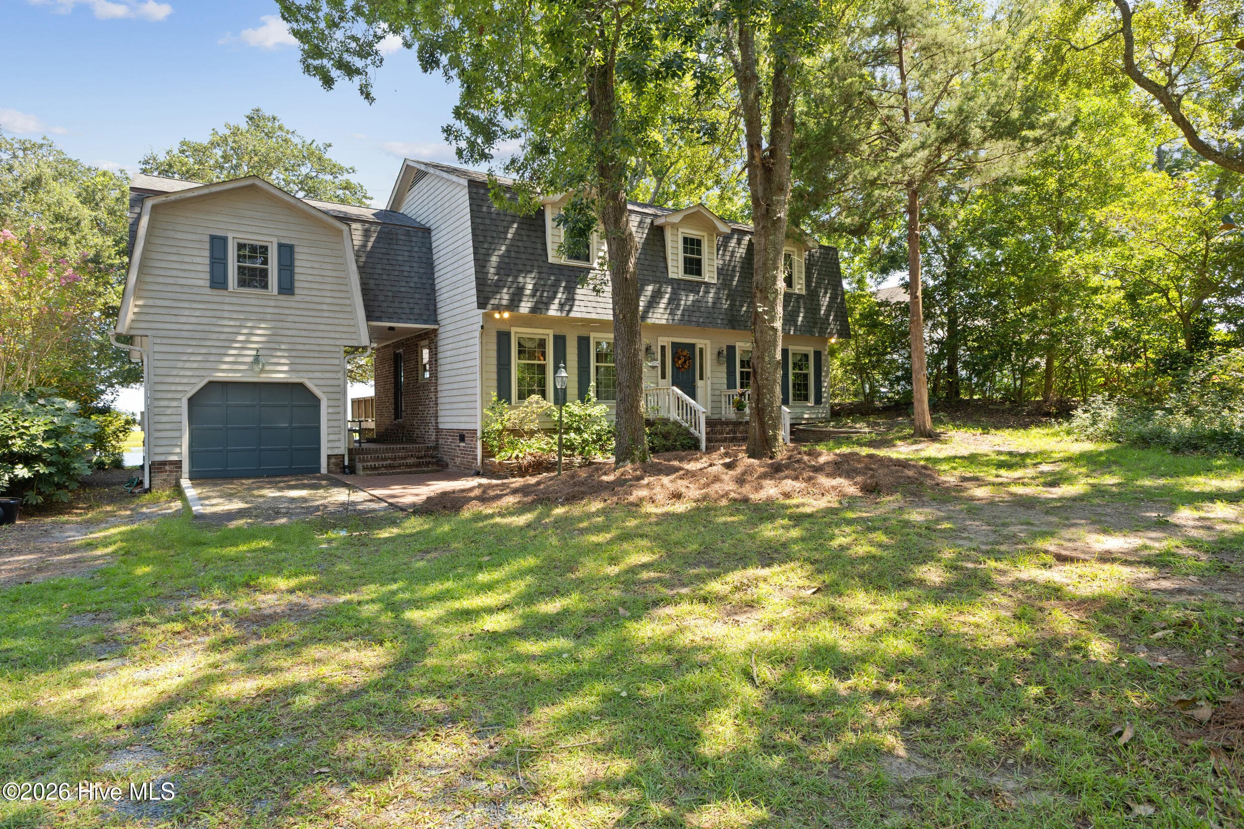 Single Family Residence at 345 Dogwood Lane, Hampstead, NC 28443, photo 18 of 61