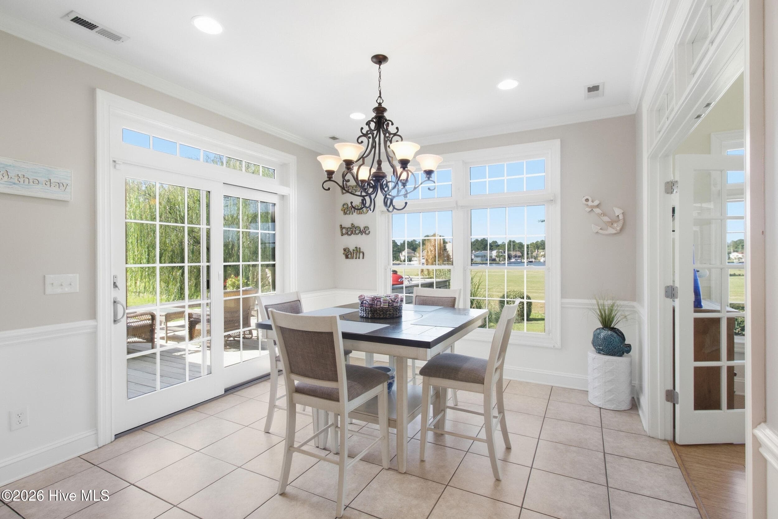 Nook - 1012 Pelican Drive, New Bern, NC 28560