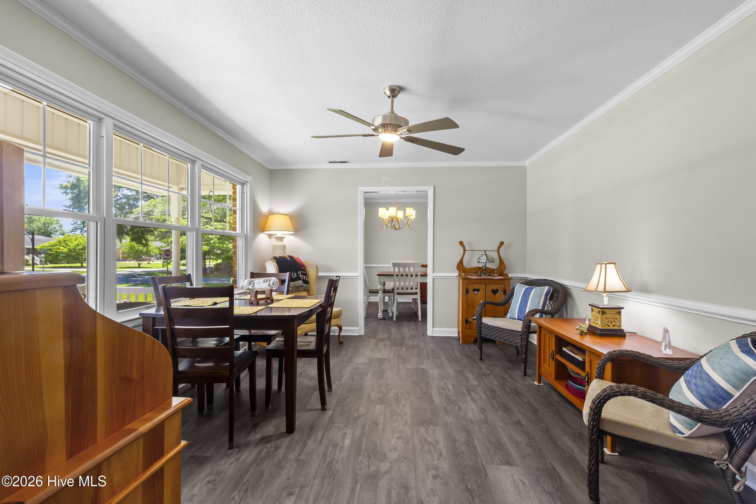 Single Family Residence at 312 Rockledge Road, New Bern, NC 28562, photo 5 of 48