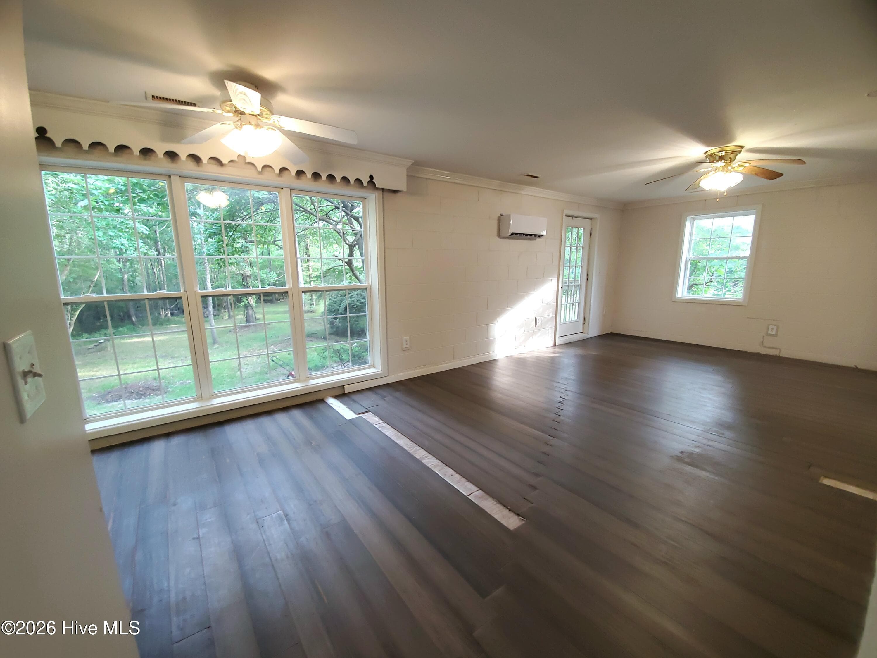 Single Family Residence at 425 Colonial Landing Road SE, Bolivia, NC 28422, photo 17 of 50