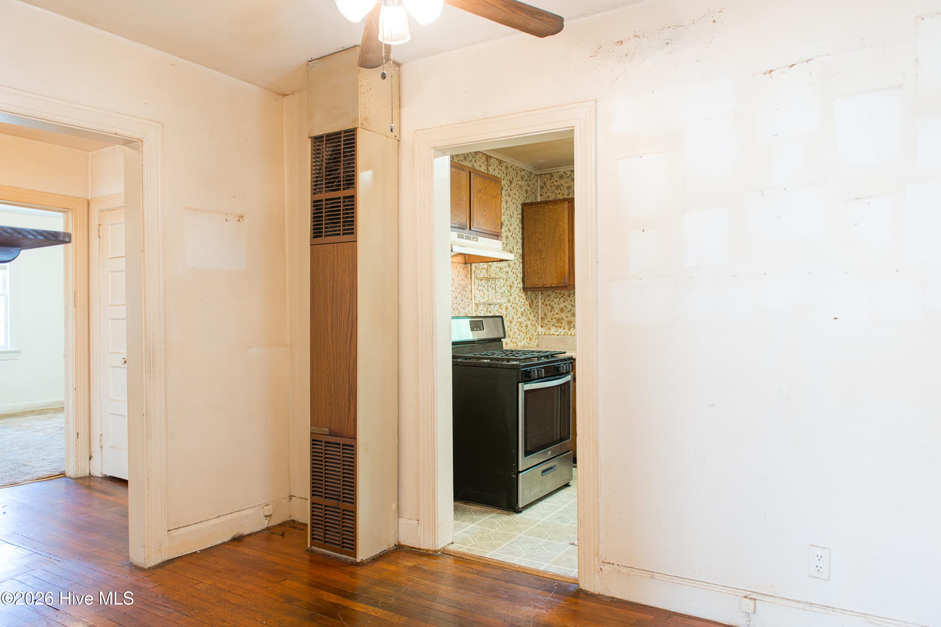 Single Family Residence at 2127 Klein Road, Wilmington, NC 28405, photo 12 of 42