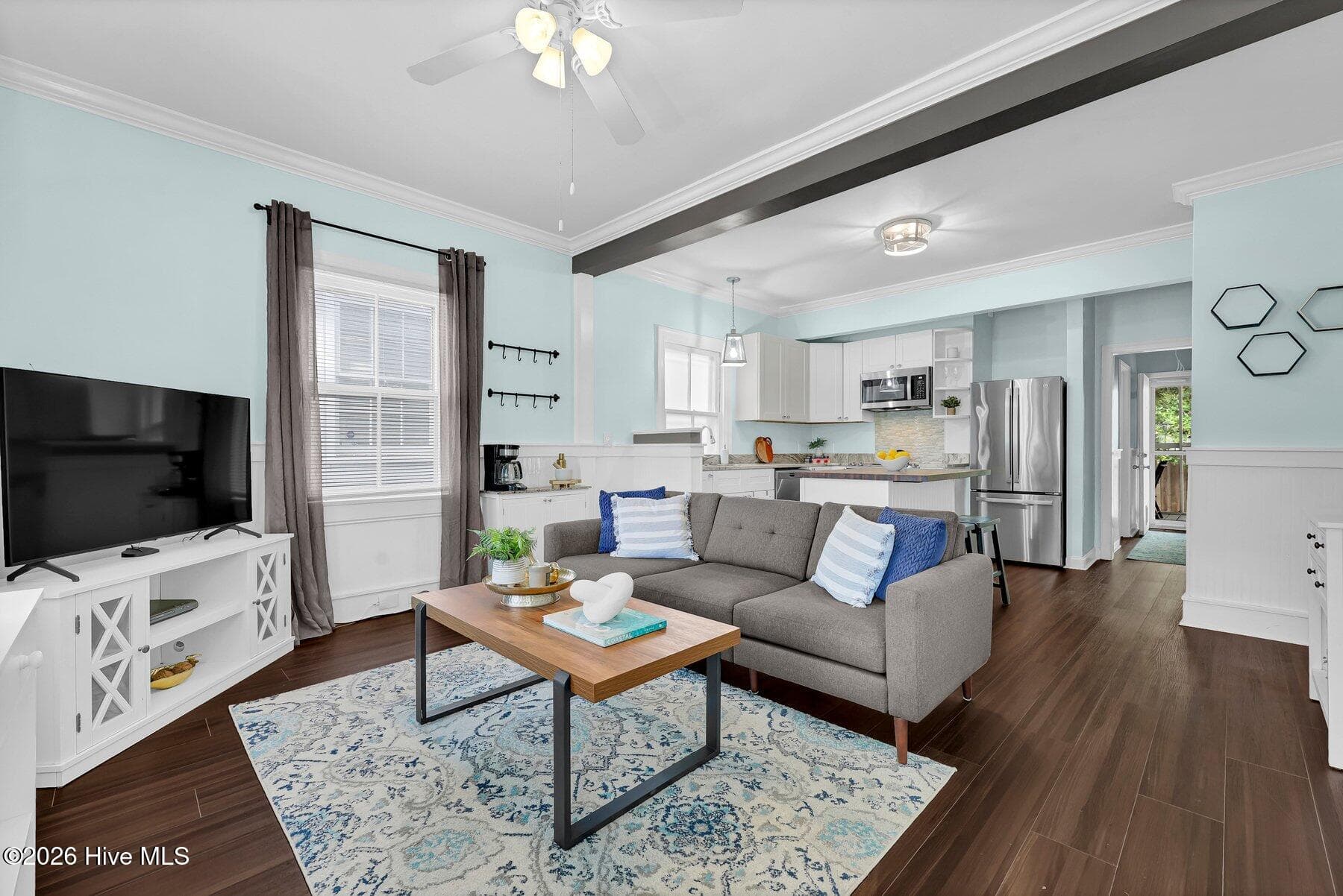 Single Family Residence at 321 S 7th Street, Wilmington, NC 28401, photo 6 of 34