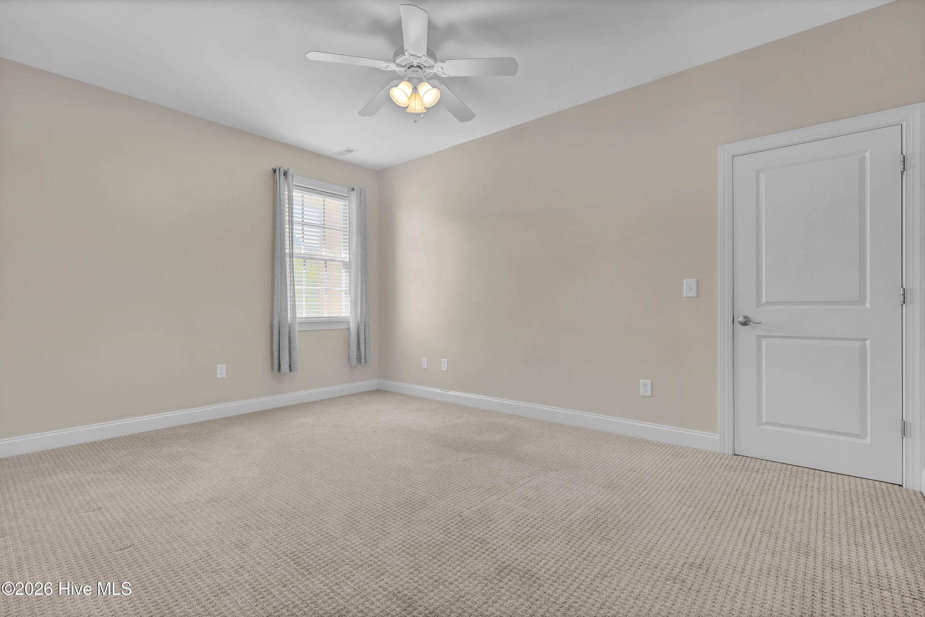 Single Family Residence at 35 Scotlands Court, Hampstead, NC 28443, photo 29 of 64
