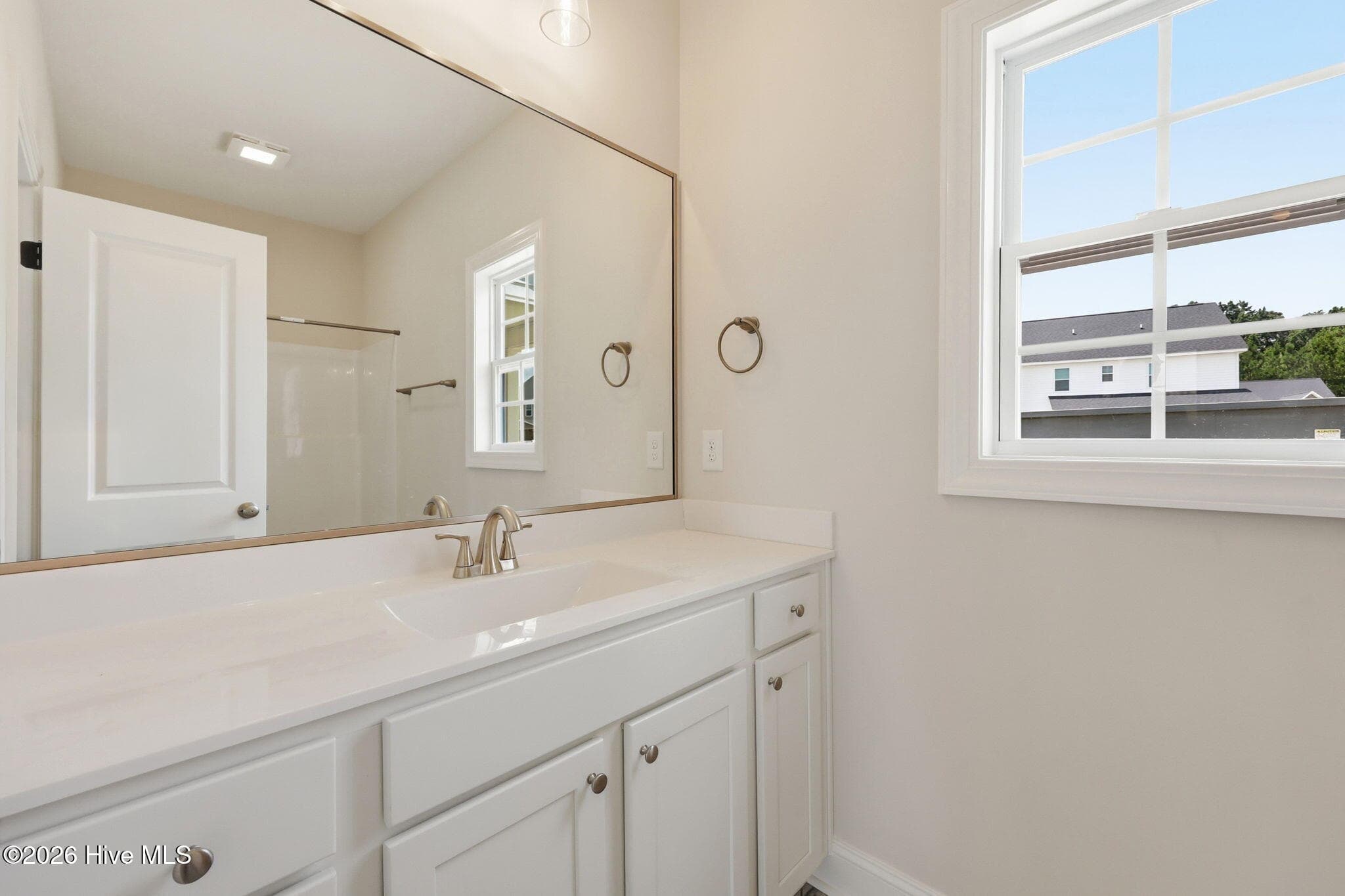 guest full bath, tile floor, large counter top - 1005 Finn Court, Greenville, NC 27834