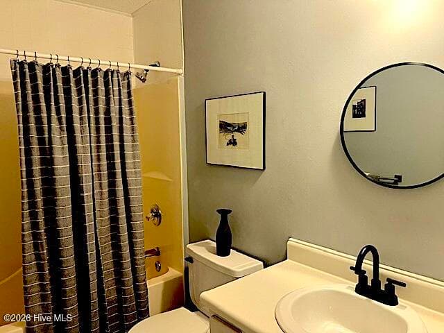 Single Family Residence at 3650 Hanover Drive, Hope Mills, NC 28348, photo 13 of 37