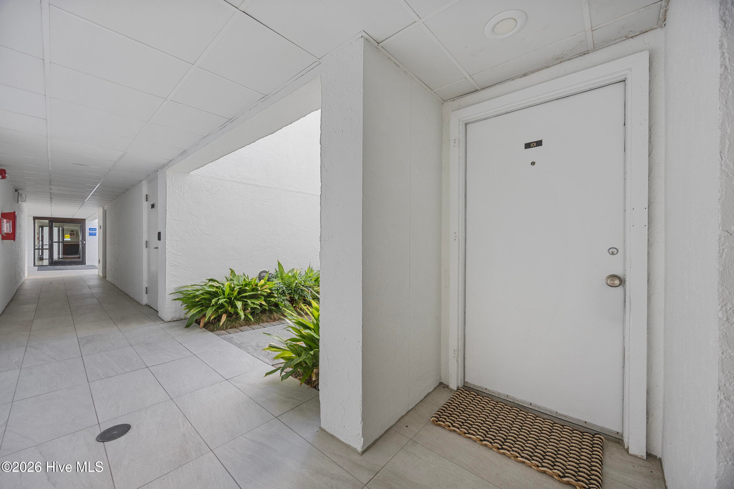 Condominium at 322 Causeway Drive Ste 101, Wrightsville Beach, NC 28480, photo 2 of 42