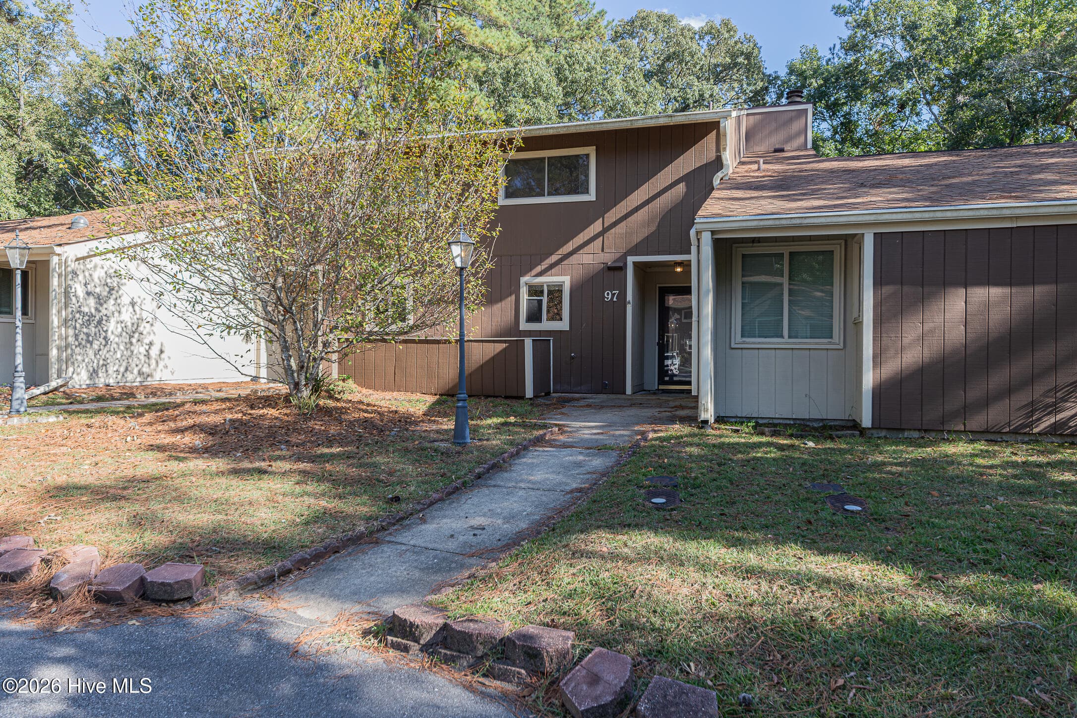 Townhouse at 97 Quarterdeck, New Bern, NC 28562, photo 69 of 71