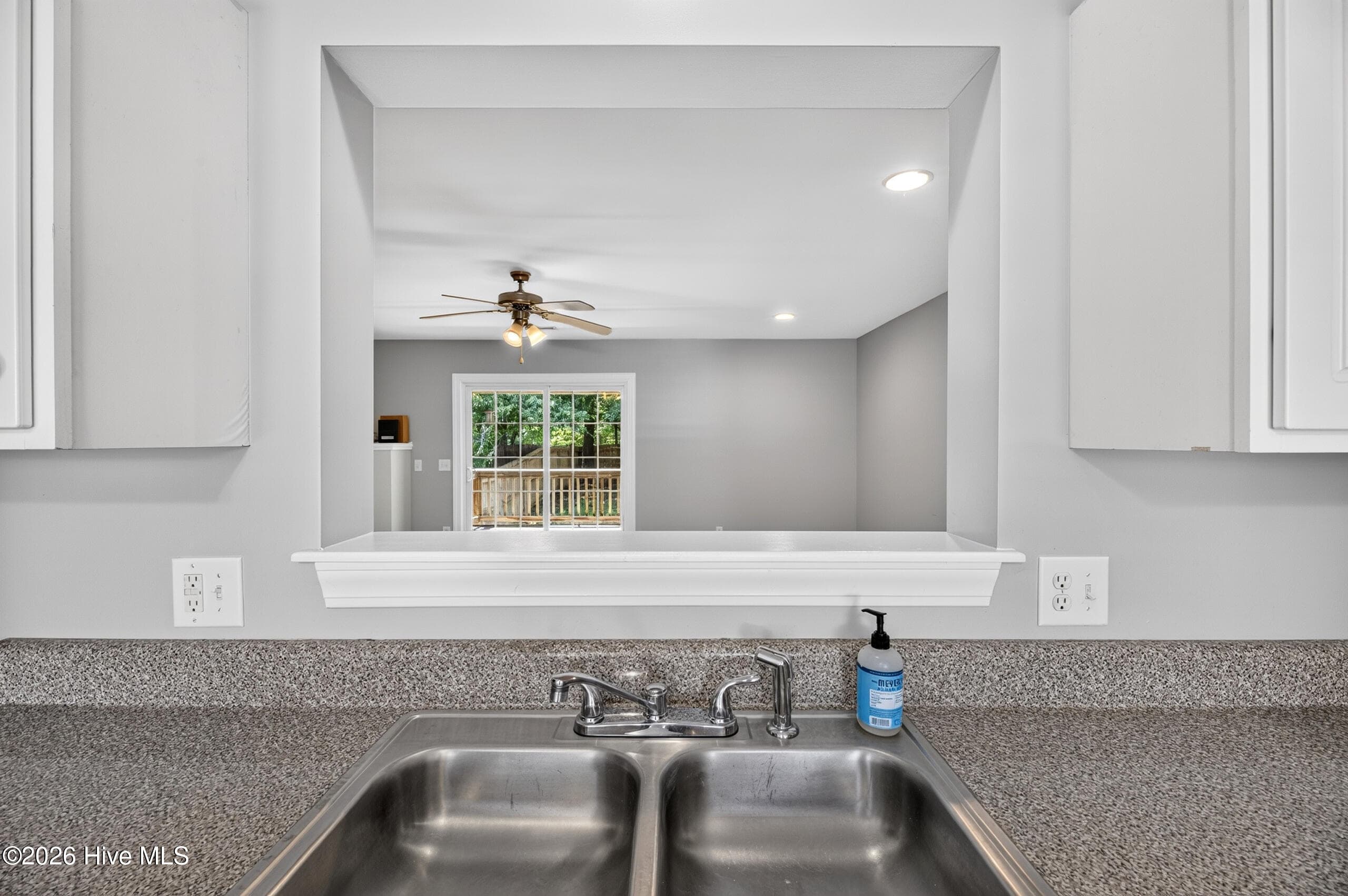 Townhouse at 4132 Brook Creek Lane B, Greenville, NC 27858, photo 14 of 40