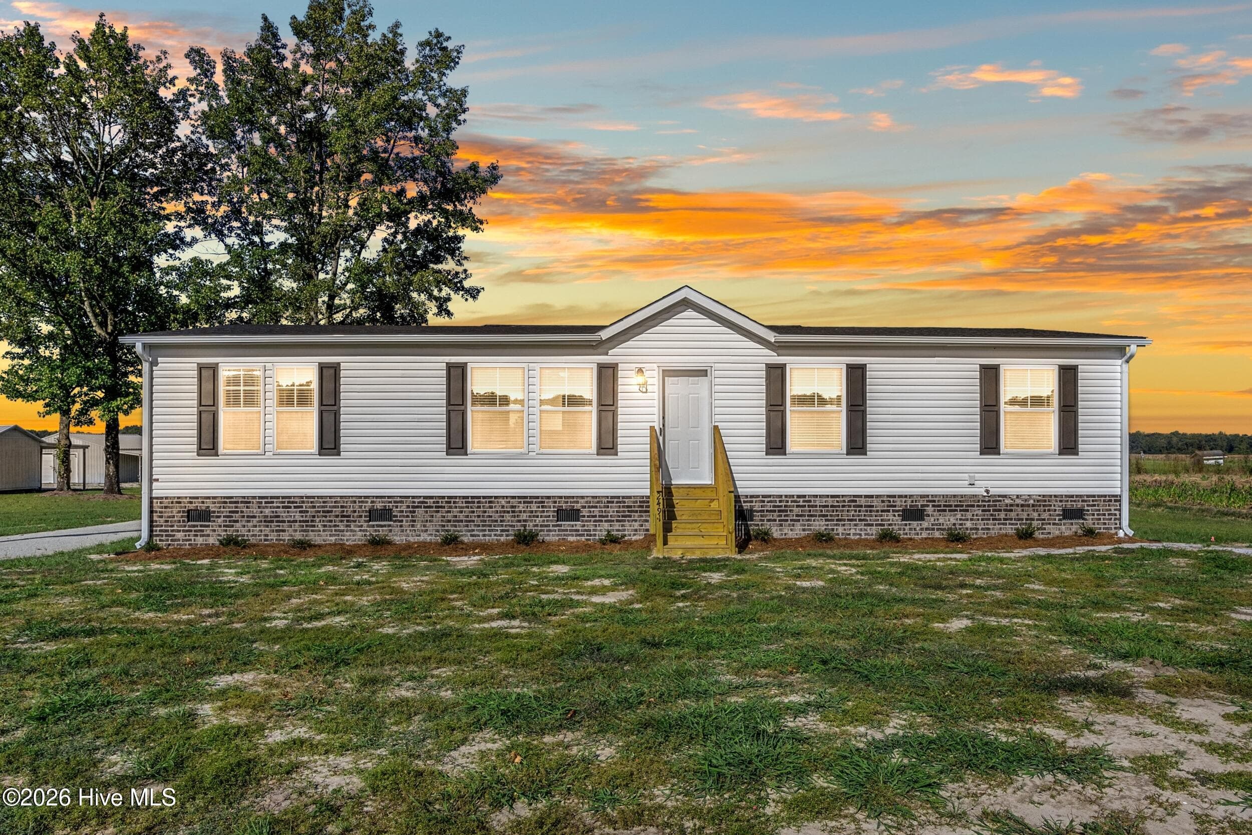 Manufactured Home at 2491 Carolina 111, Pink Hill, NC 28572, photo 2 of 48