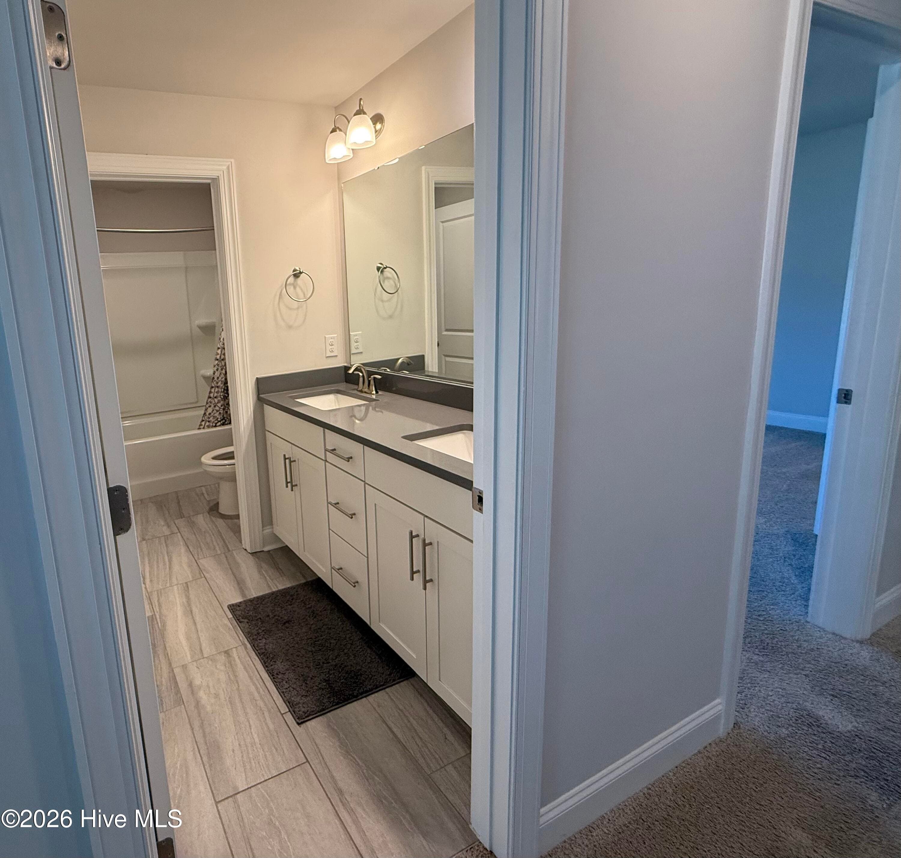 2nd floor bathroom with double sink - 5010 Spring Green Pass, New Bern, NC 28562
