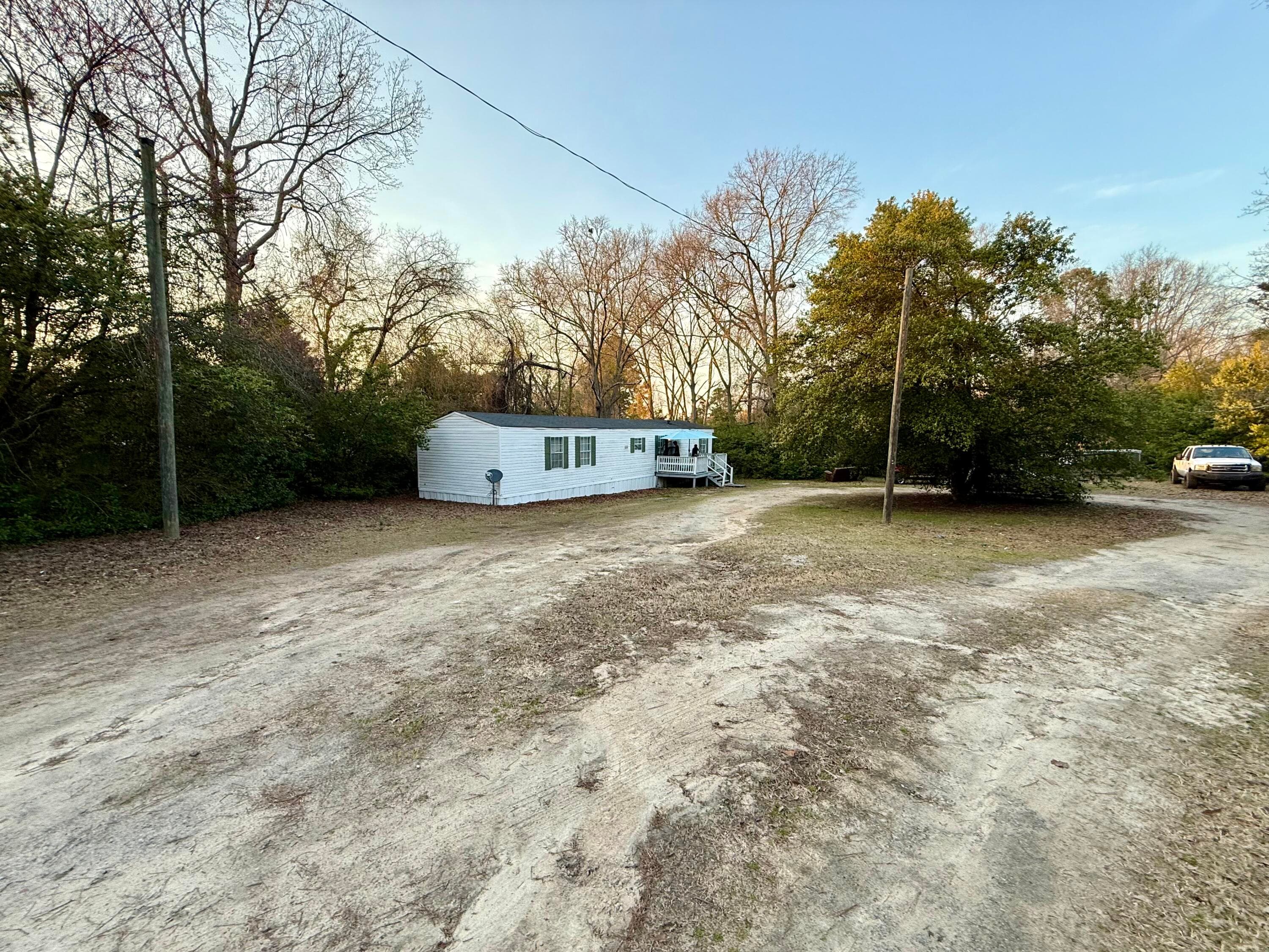 Duplex at 168 Rivers Circle, Thomson, GA 30824, photo 16 of 29
