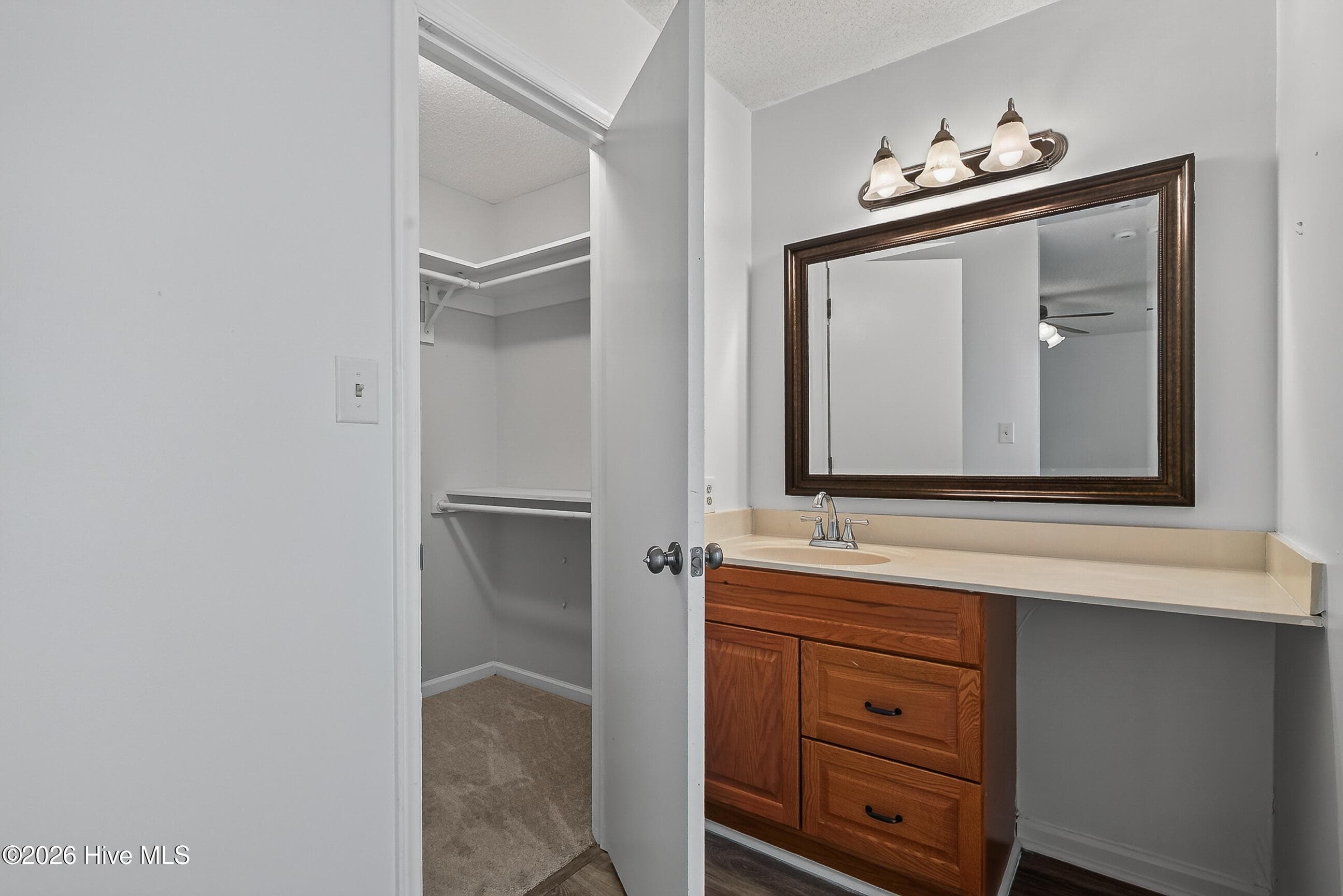 Single Family Residence at 439 Candlewood Drive, Jacksonville, NC 28540, photo 21 of 42