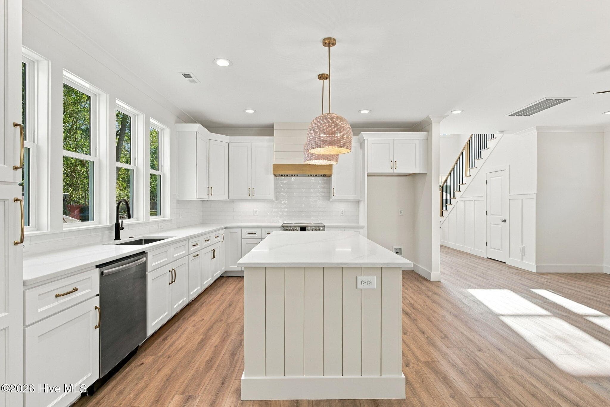 Single Family Residence at 1048 Montclair Drive, Wilmington, NC 28403, photo 29 of 95
