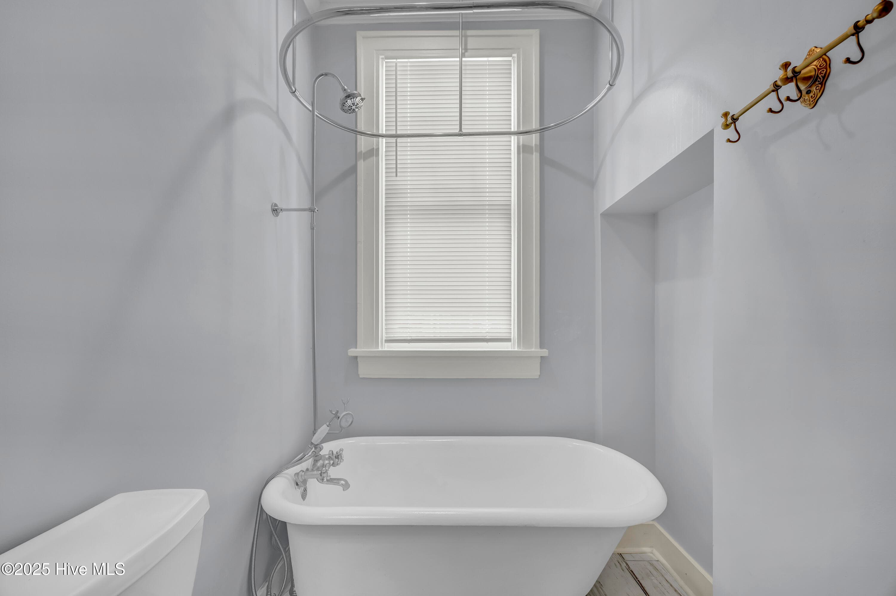 Duplex at 8 S 7th Street, Wilmington, NC 28401, photo 24 of 46