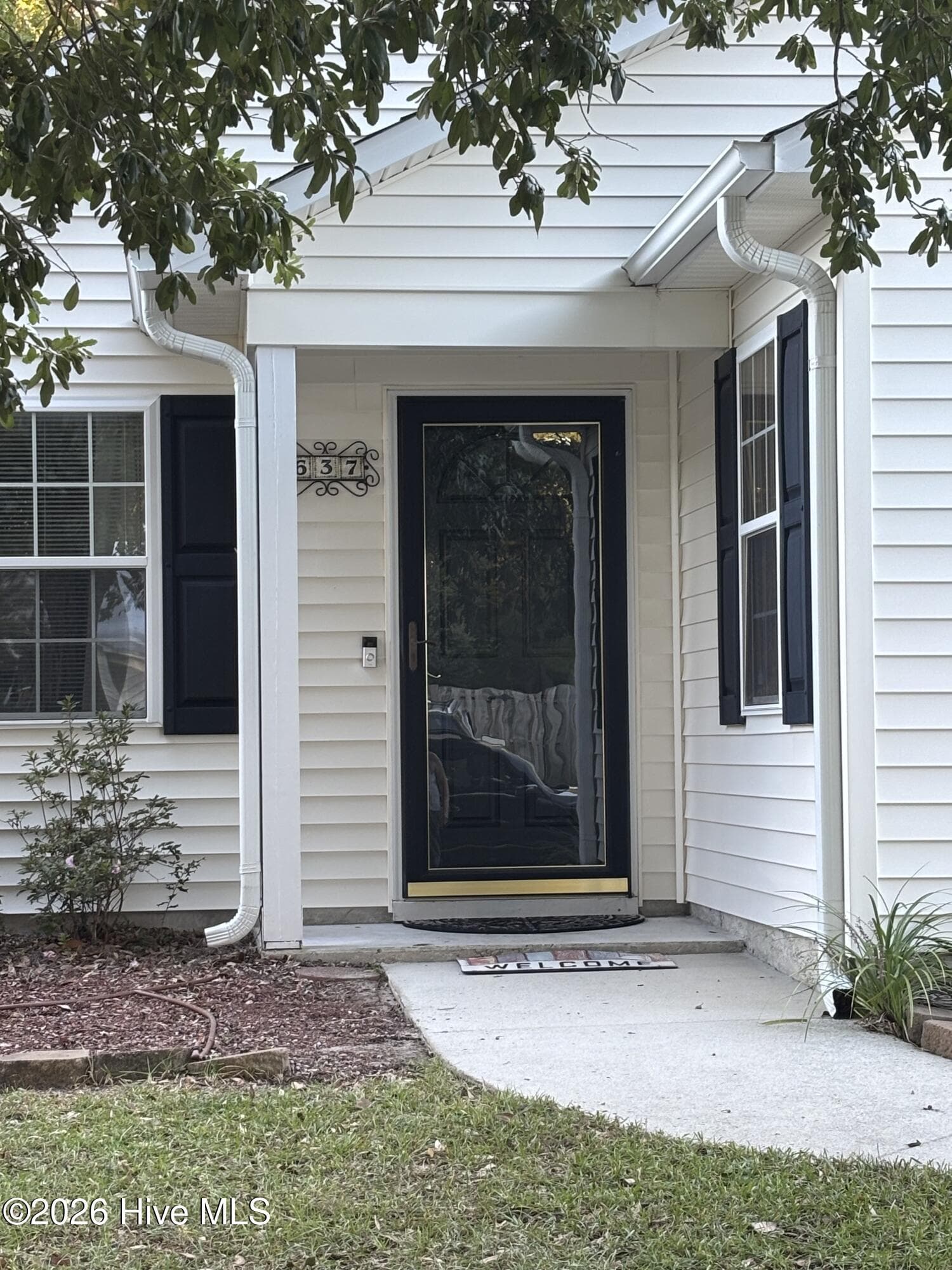 Single Family Residence at 637 Lanvale Hills Circle, Leland, NC 28451, photo 5 of 31