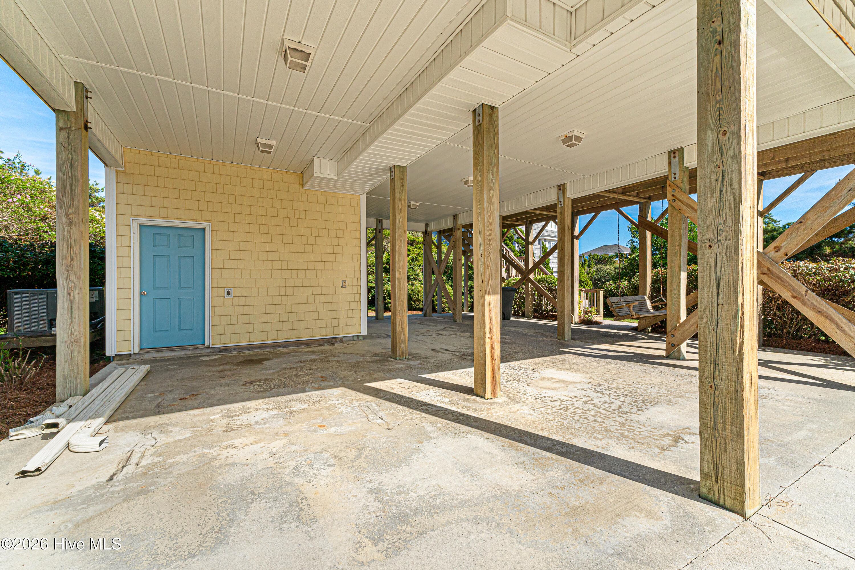 Single Family Residence at 118 Heverly Drive, Emerald Isle, NC 28594, photo 50 of 61