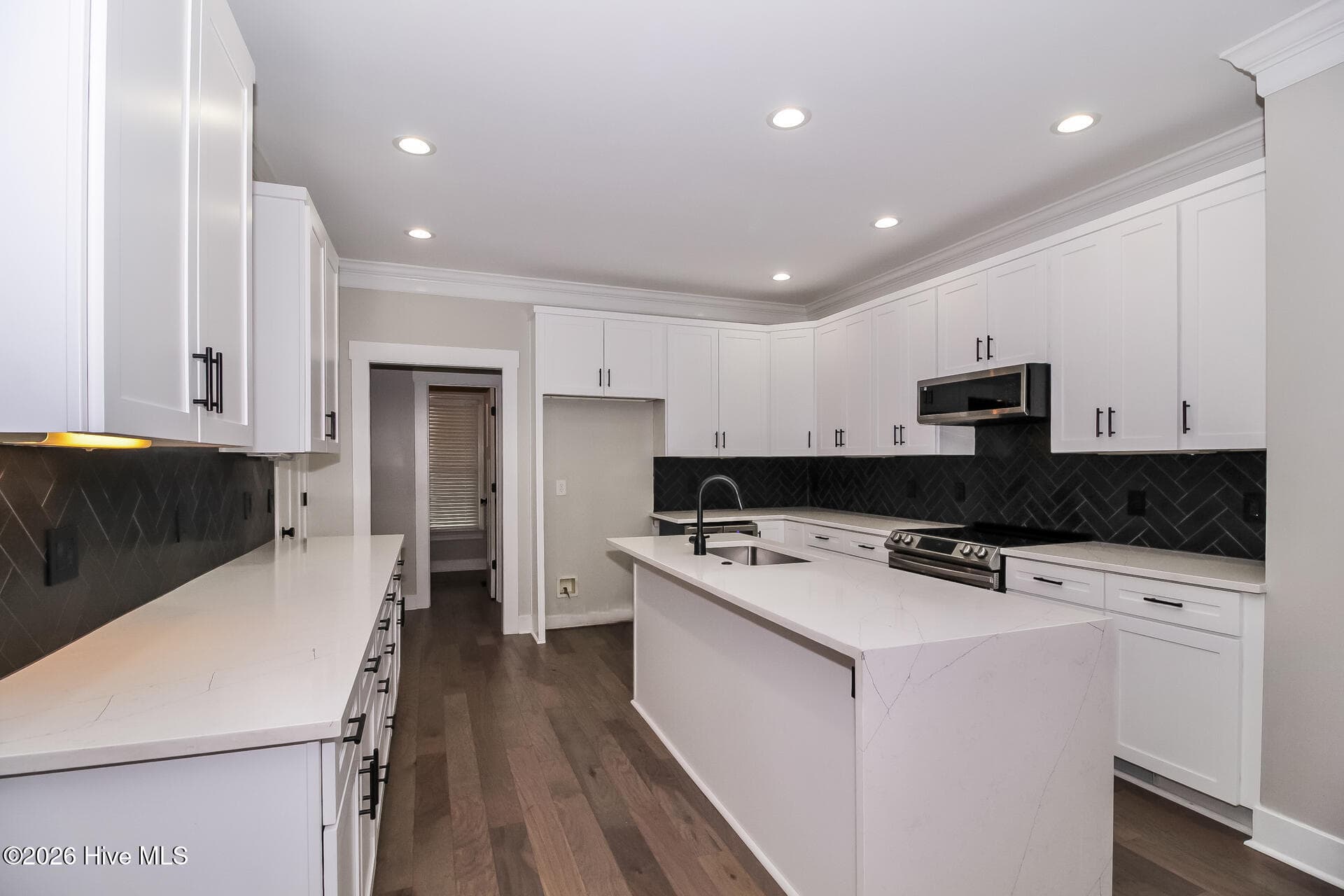 Single Family Residence at 1604 Sound Watch Drive, Wilmington, NC 28409, photo 22 of 39