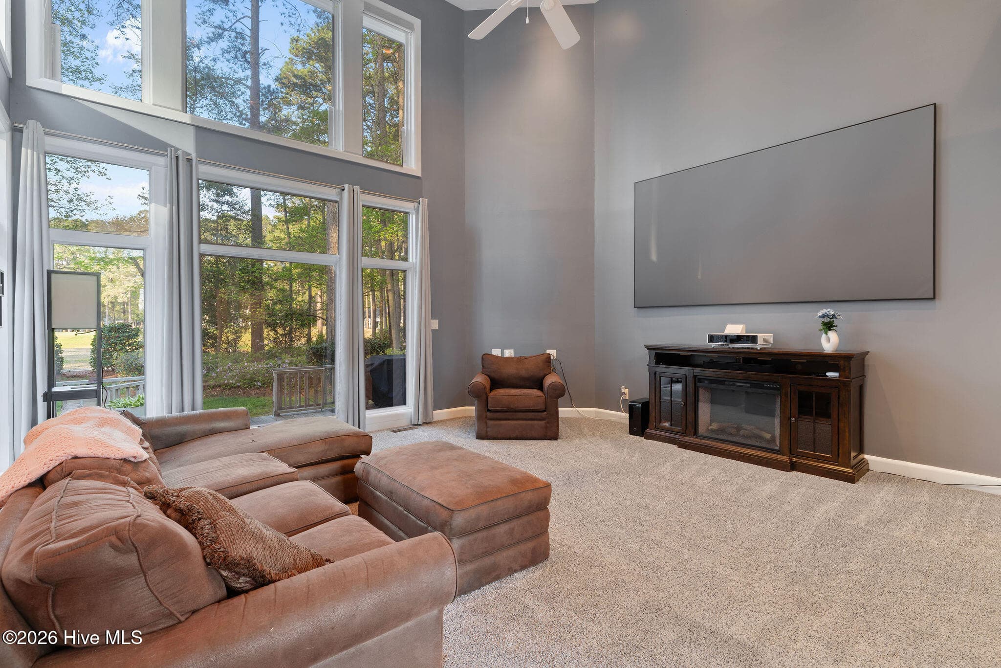 Single Family Residence at 5007 Country Club Drive N, Wilson, NC 27896, photo 3 of 37