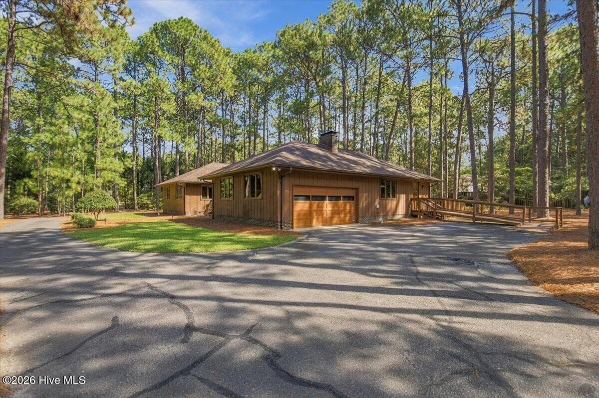 Single Family Residence at 375 Swoope Drive, Southern Pines, NC 28387, photo 3 of 82