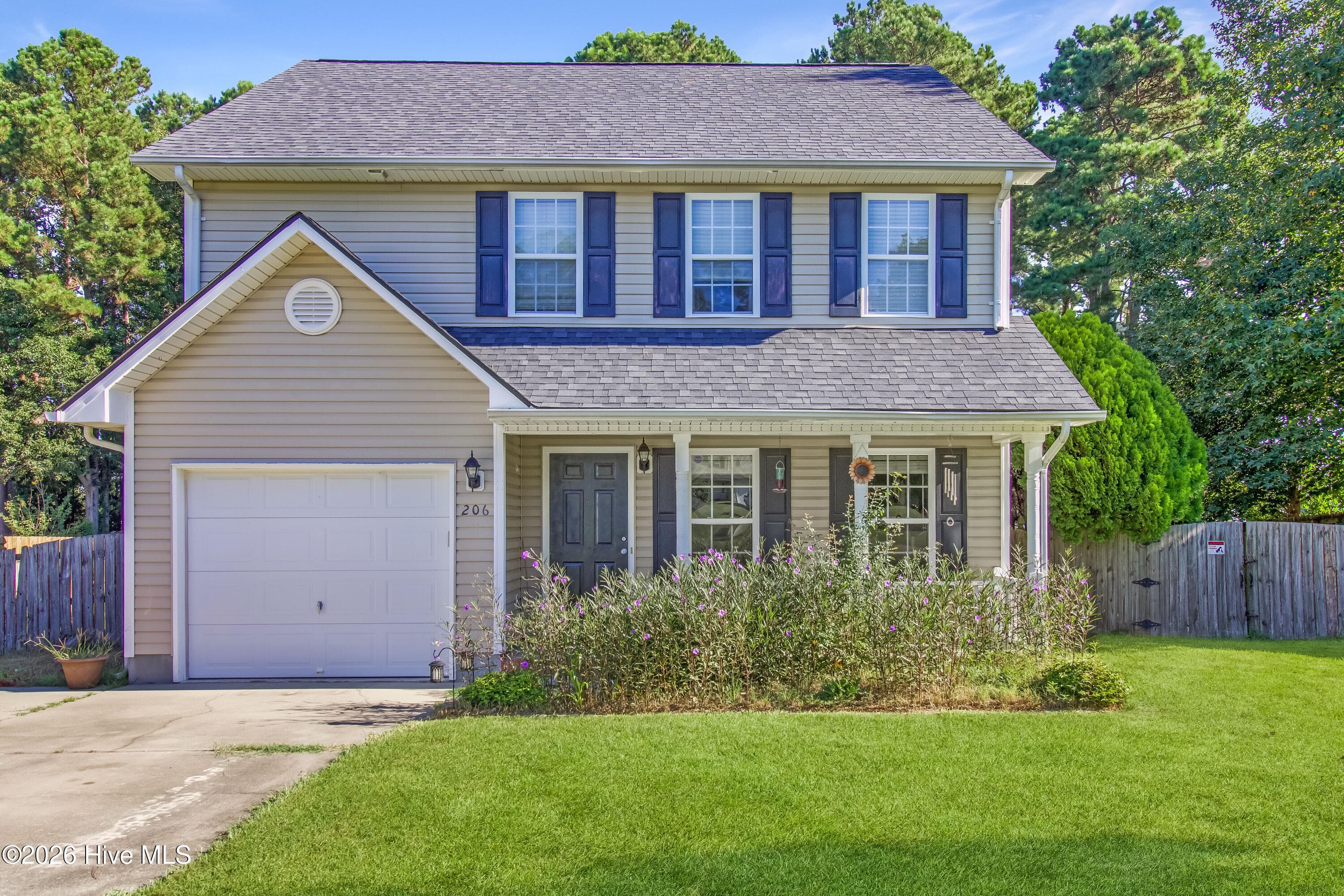 Single Family Residence at 206 Reef Lane, Richlands, NC 28574
