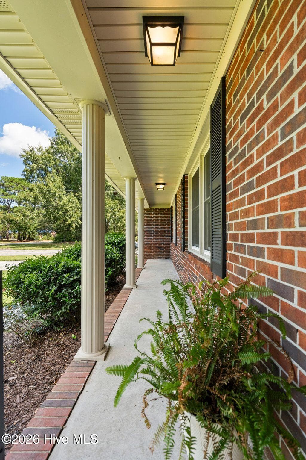 Single Family Residence at 806 Bragg Drive, Wilmington, NC 28409, photo 8 of 57