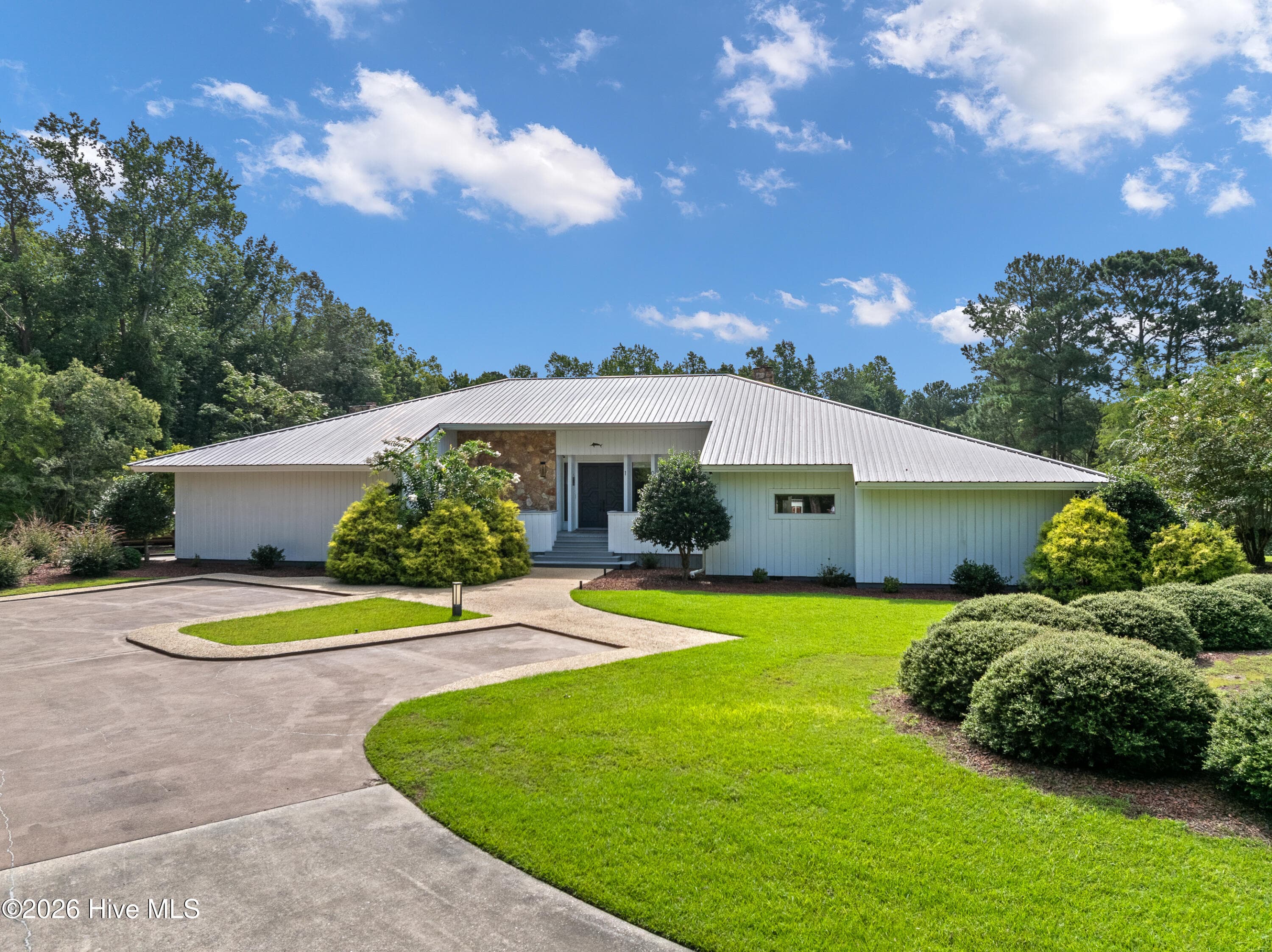 Single Family Residence at 101 Elizabeth Road, Elizabethtown, NC 28337, photo 22 of 48