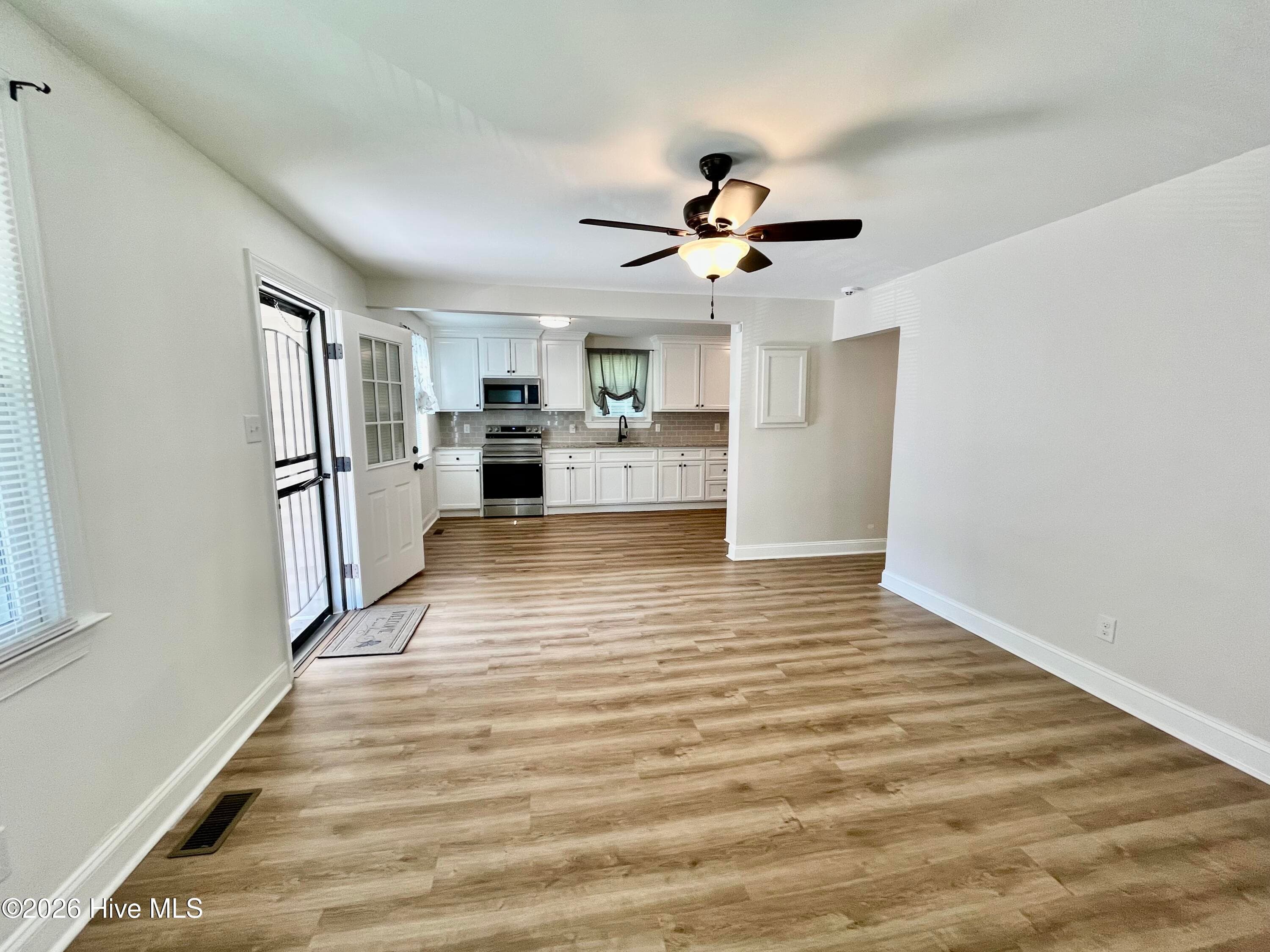 Single Family Residence at 202 Banks Avenue, Goldsboro, NC 27534, photo 5 of 27