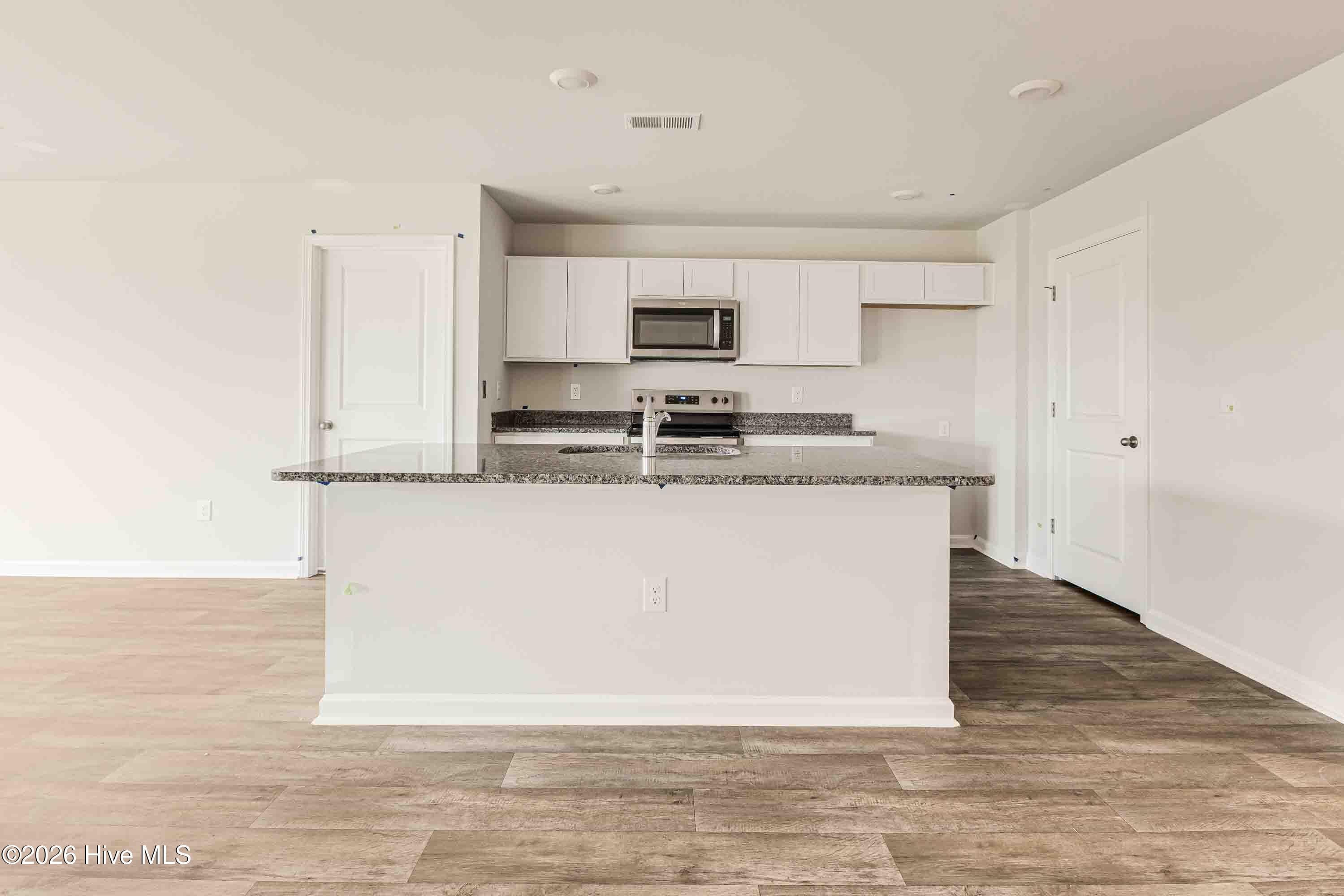 Single Family Residence at 279 Marshwood Street Lot 97, Richlands, NC 28574, photo 10 of 37