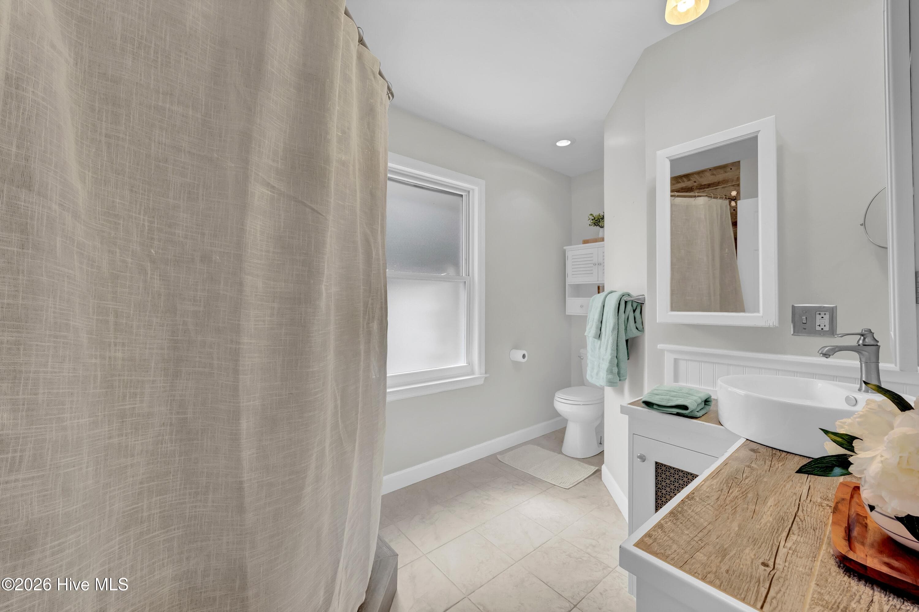 Single Family Residence at 116 Shorewood Hills Drive, Wilmington, NC 28409, photo 14 of 27