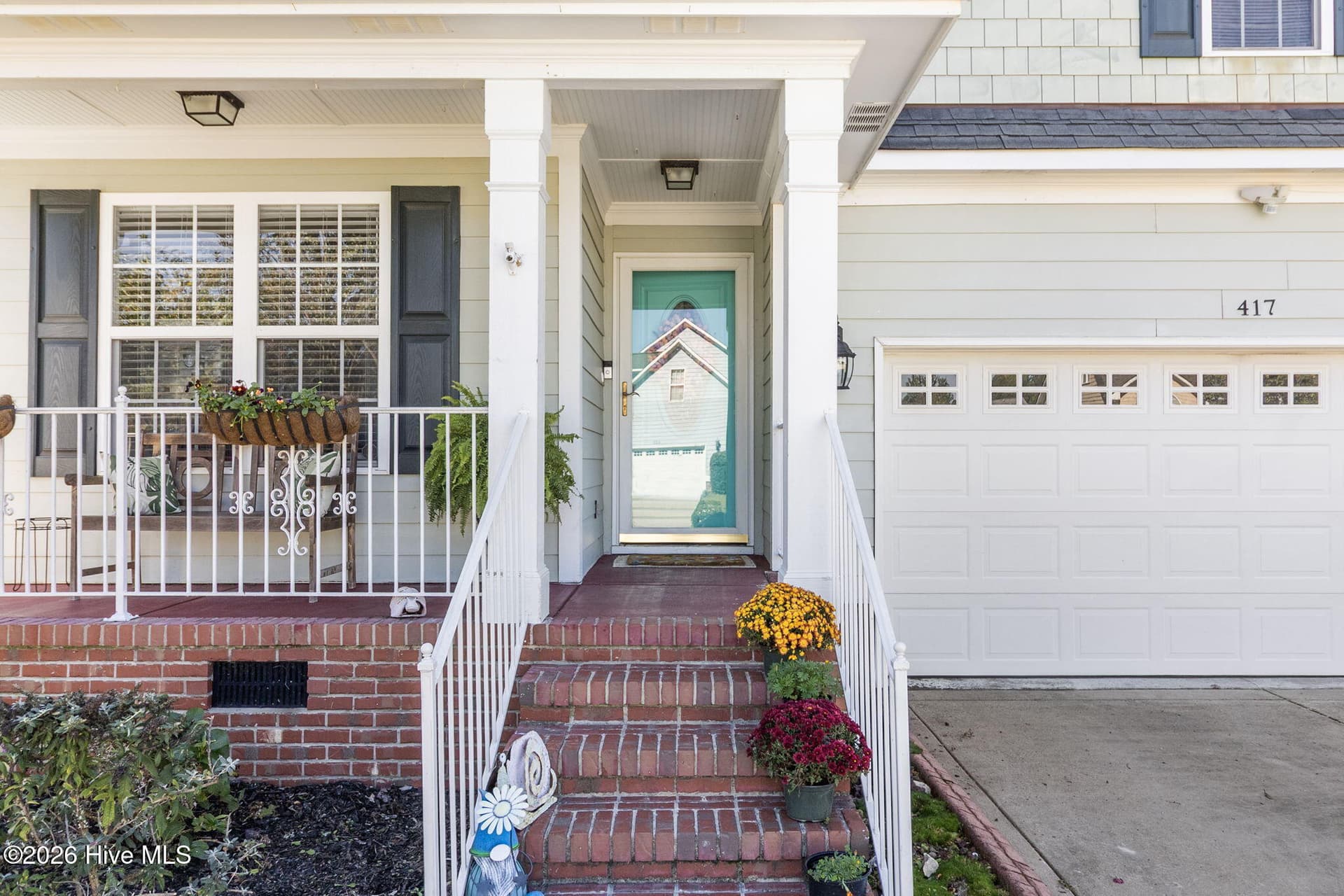 Single Family Residence at 417 Thorncliff Drive, Raeford, NC 28376, photo 2 of 49