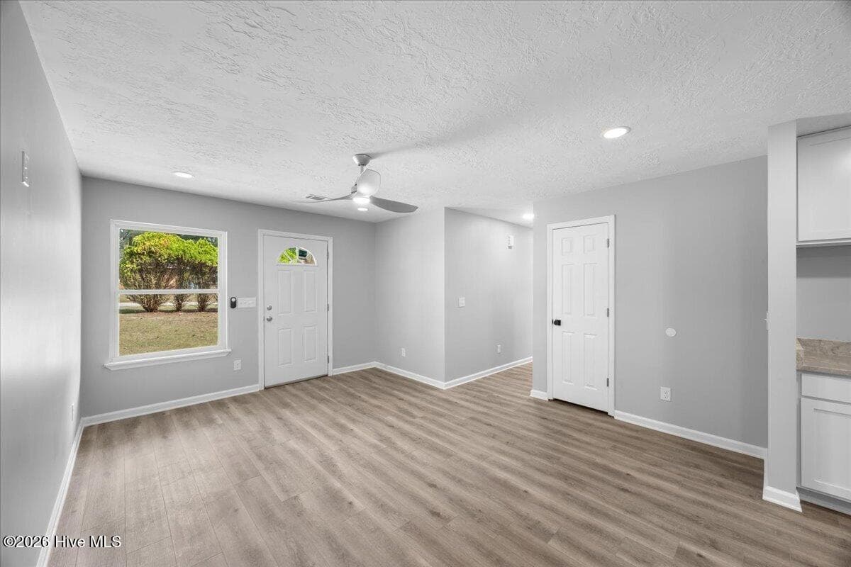 Single Family Residence at 901 Kennedy Circle, Thomson, GA 30824, photo 5 of 24