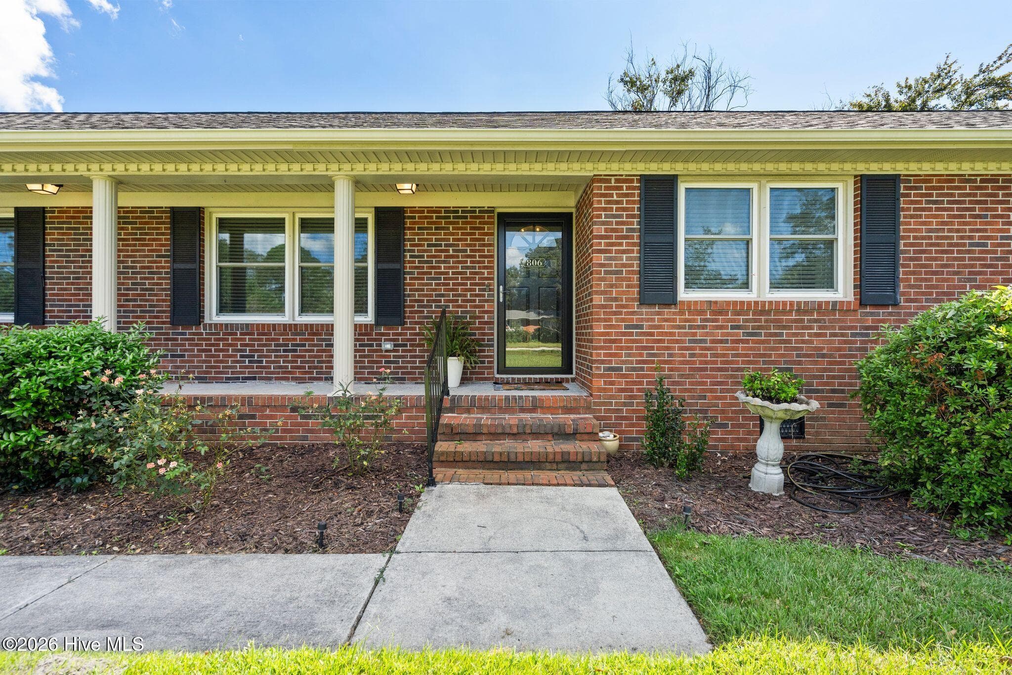 Single Family Residence at 806 Bragg Drive, Wilmington, NC 28409, photo 5 of 57