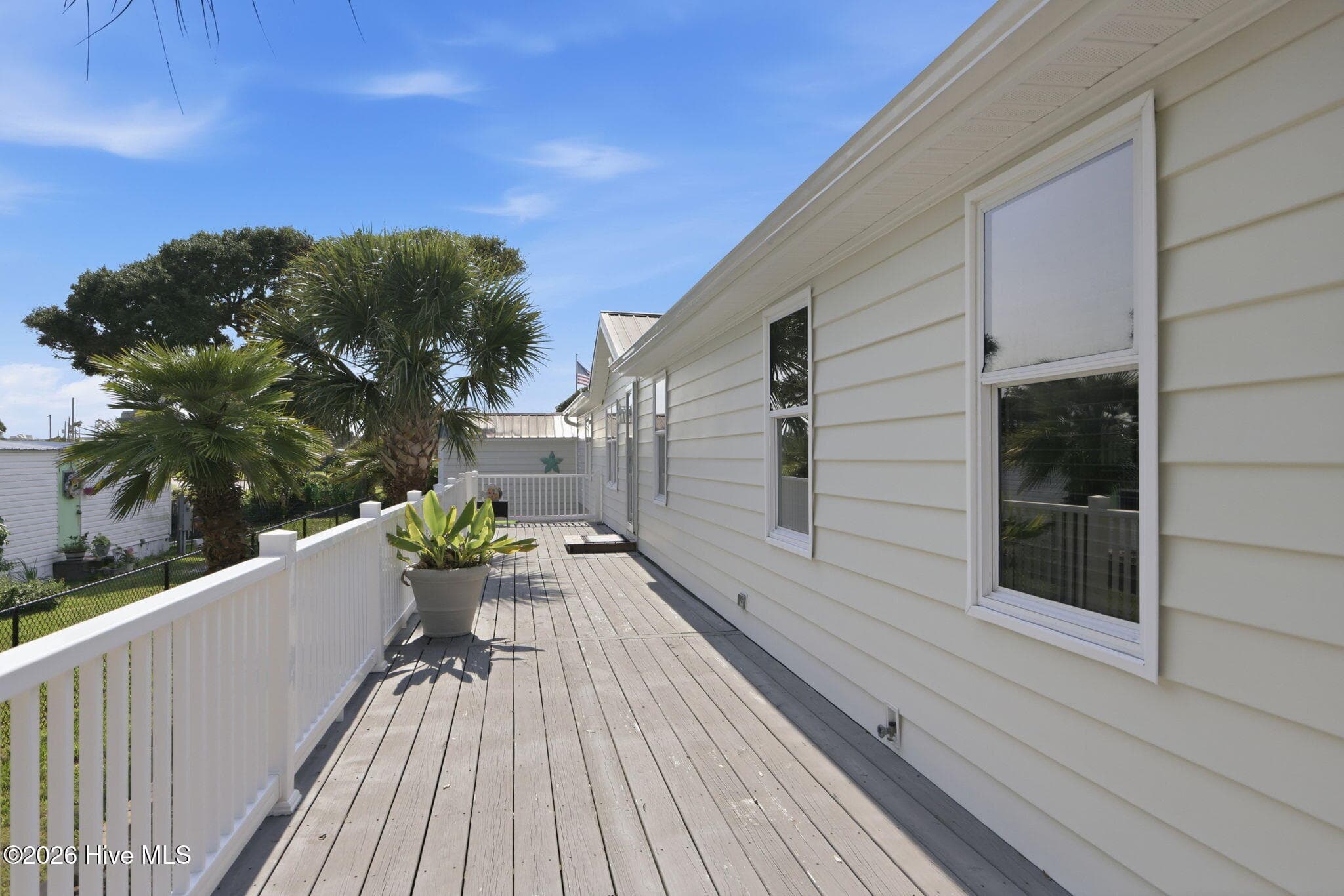 Manufactured Home at 1530 Salter Path Road 59, Indian Beach, NC 28512, photo 35 of 53